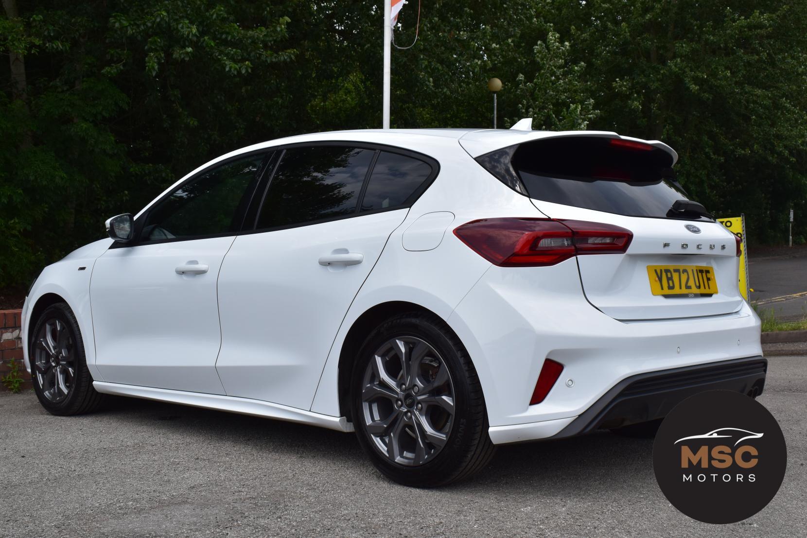 Ford Focus view 14