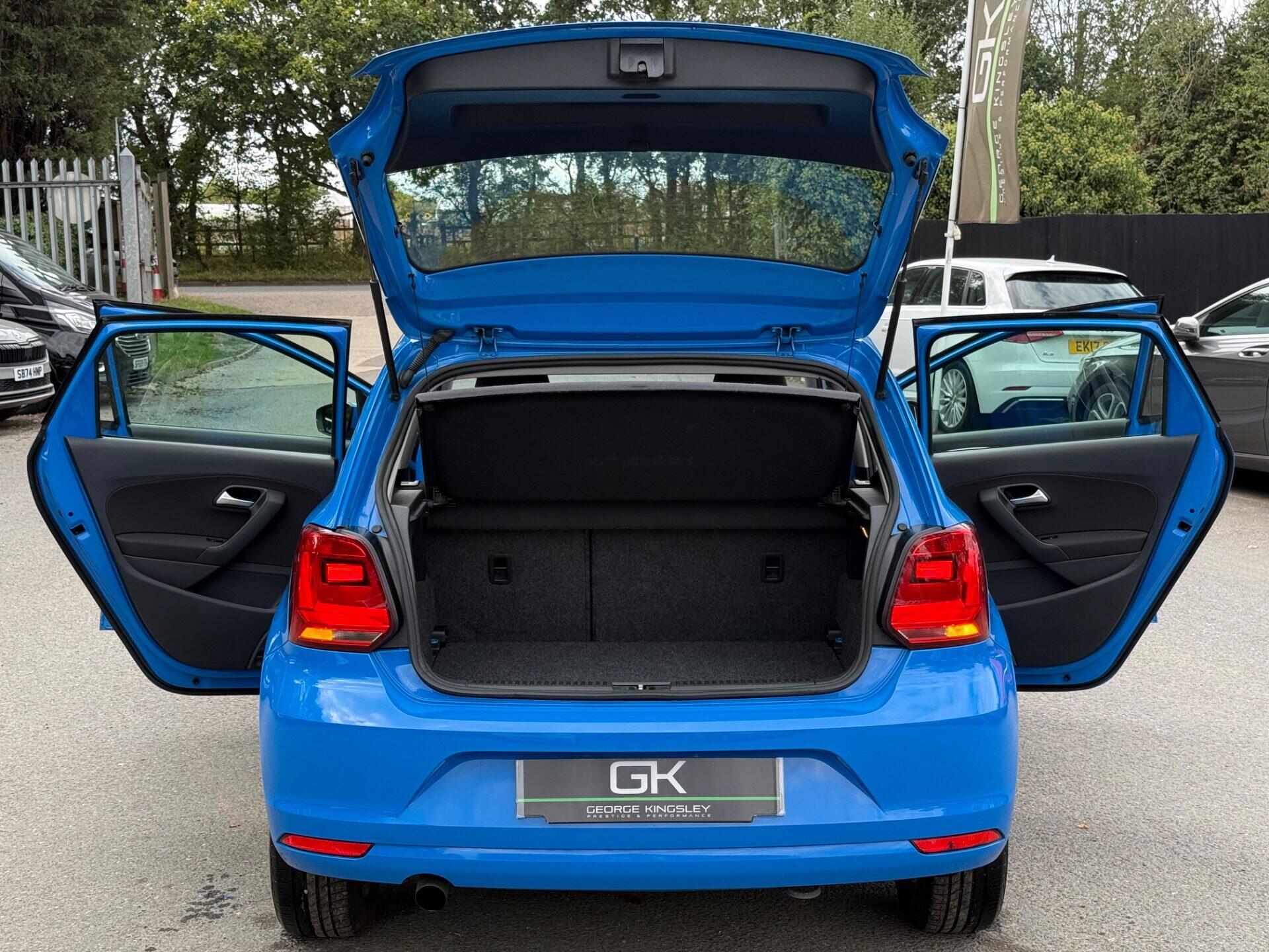 Volkswagen Polo view 19