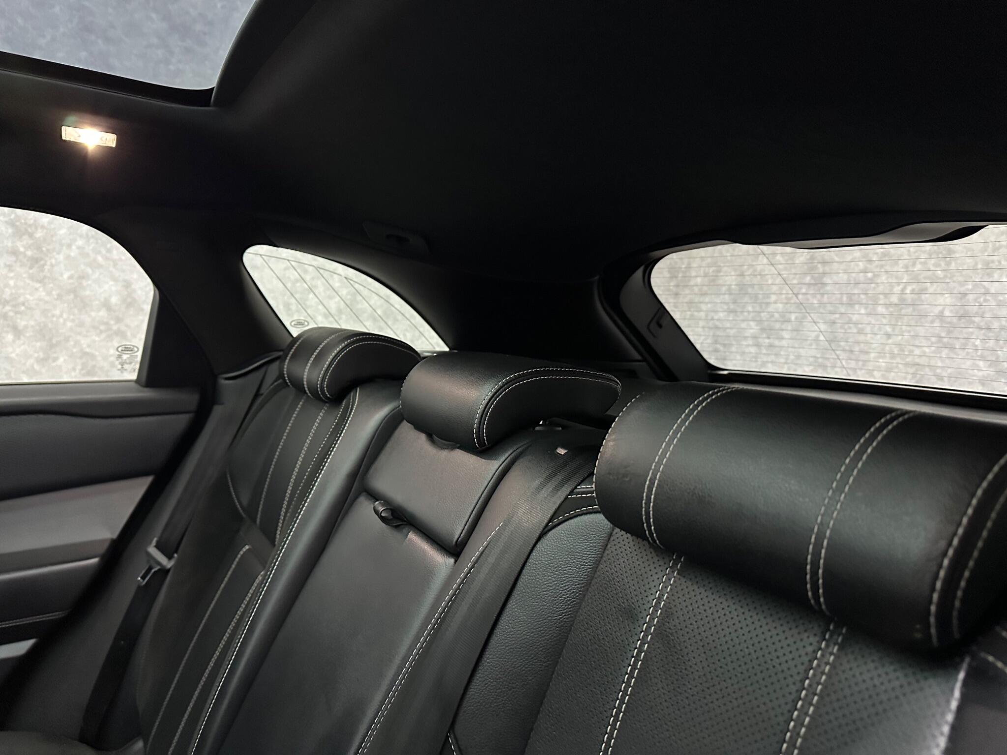 Land Rover Range Rover Velar view 30