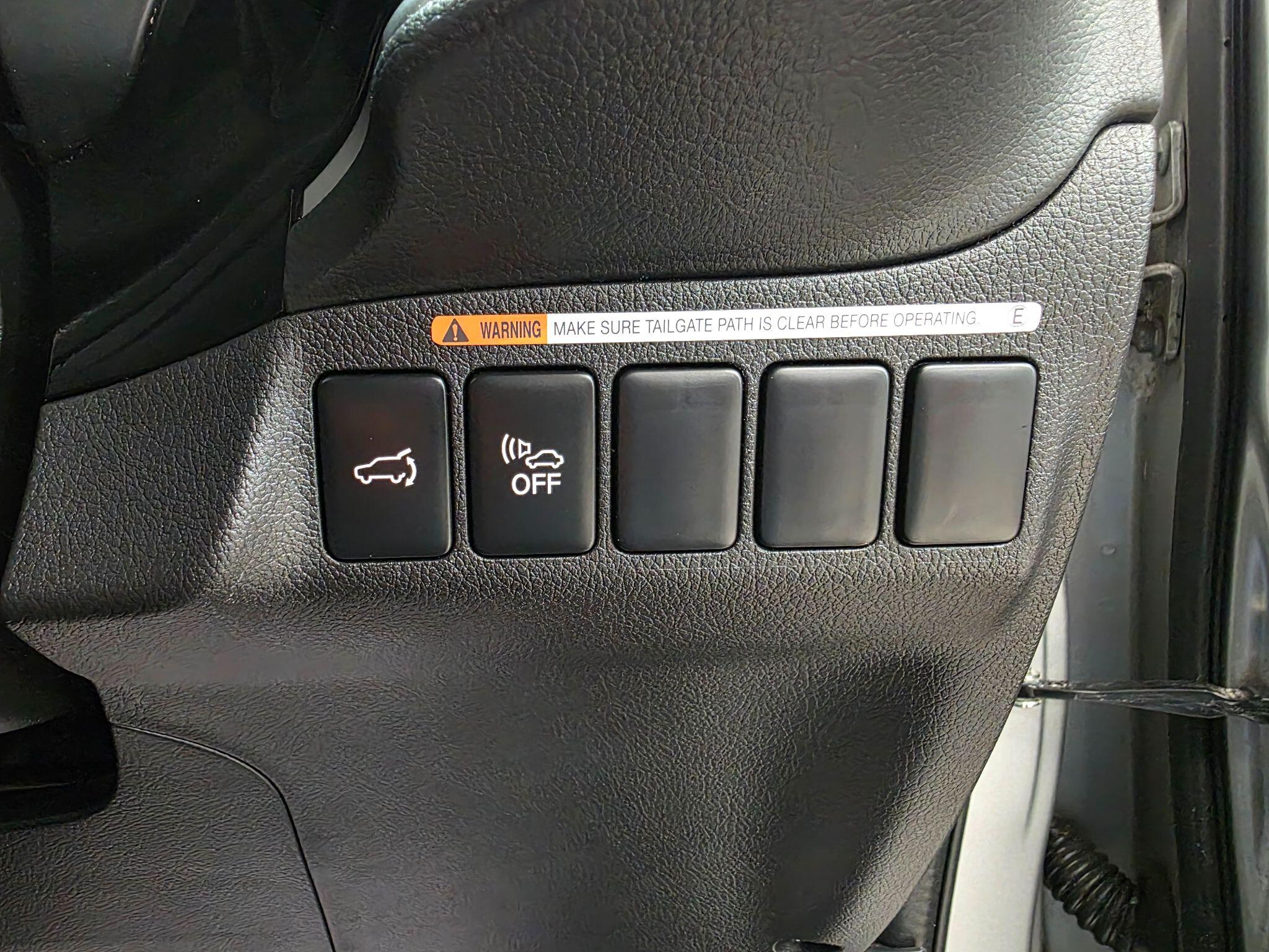 Mitsubishi Outlander view 20