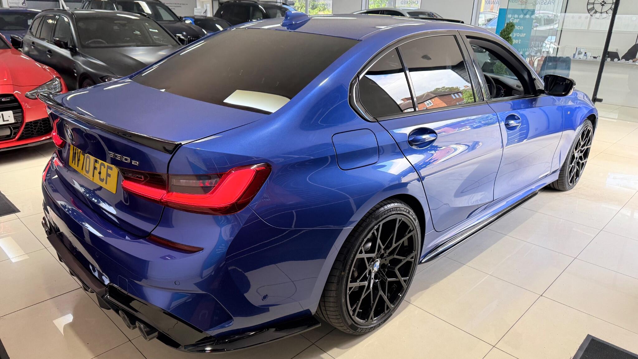 BMW 3 Series view 41