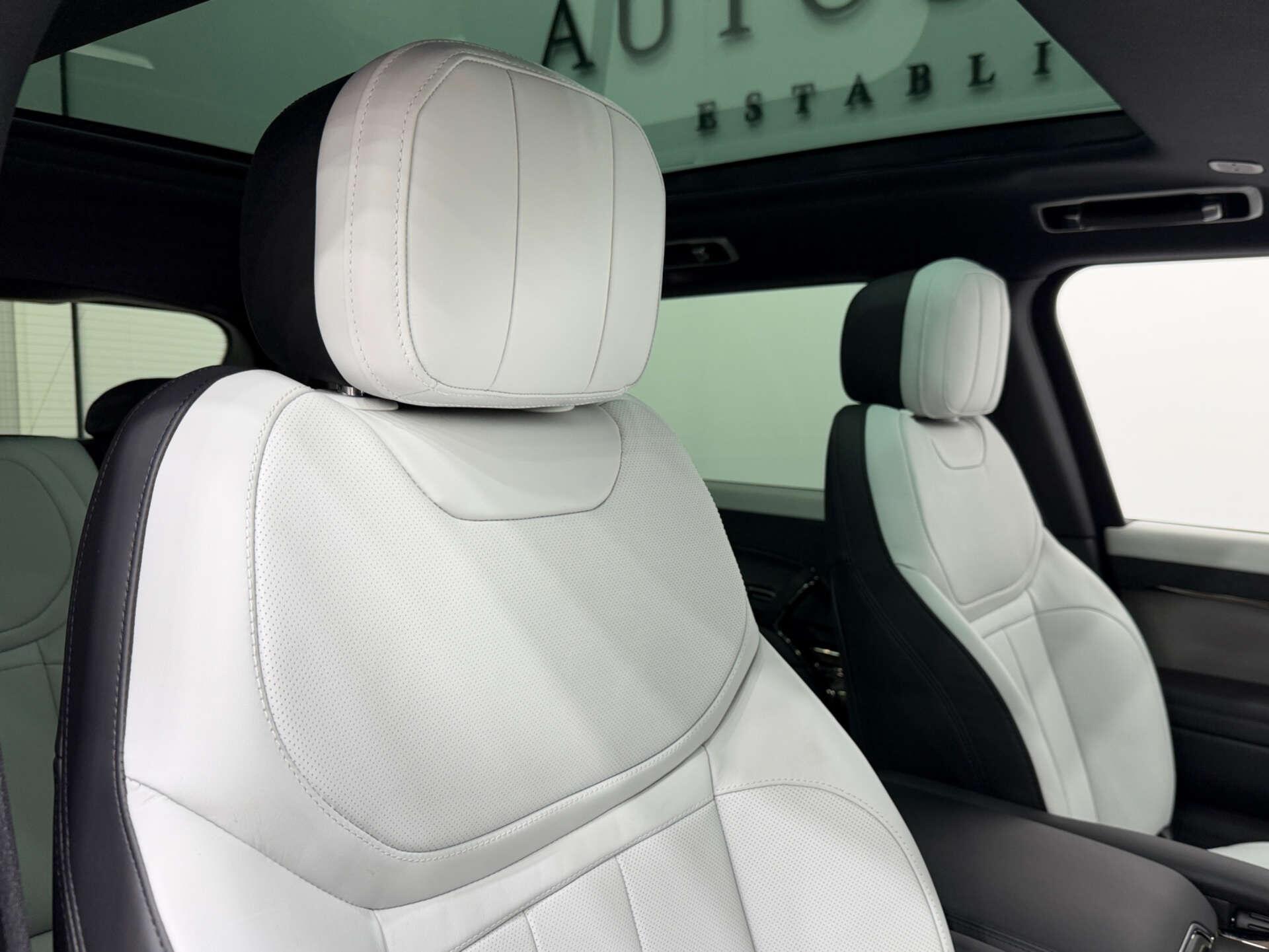 Land Rover Range Rover Sport view 37