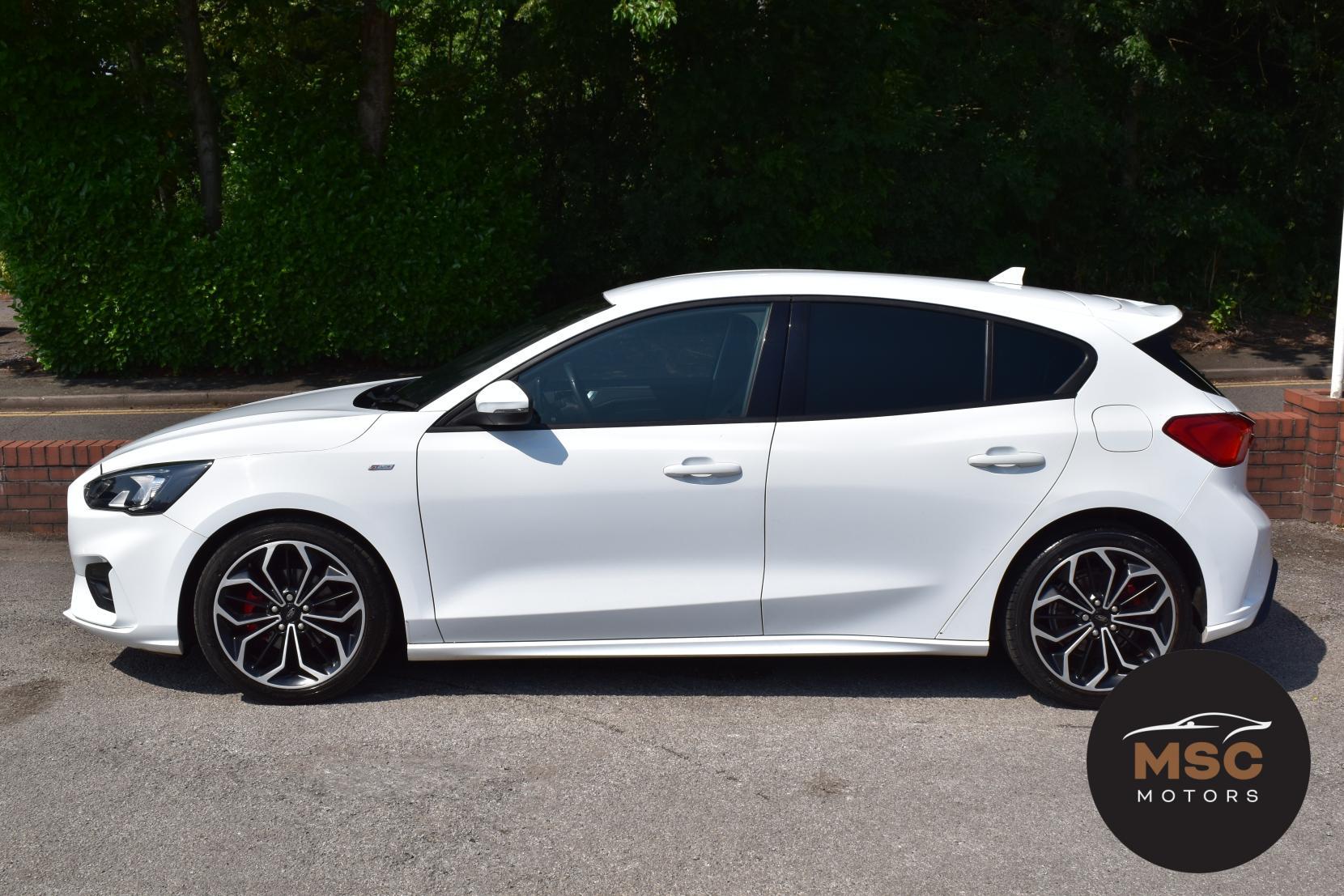 Ford Focus view 9