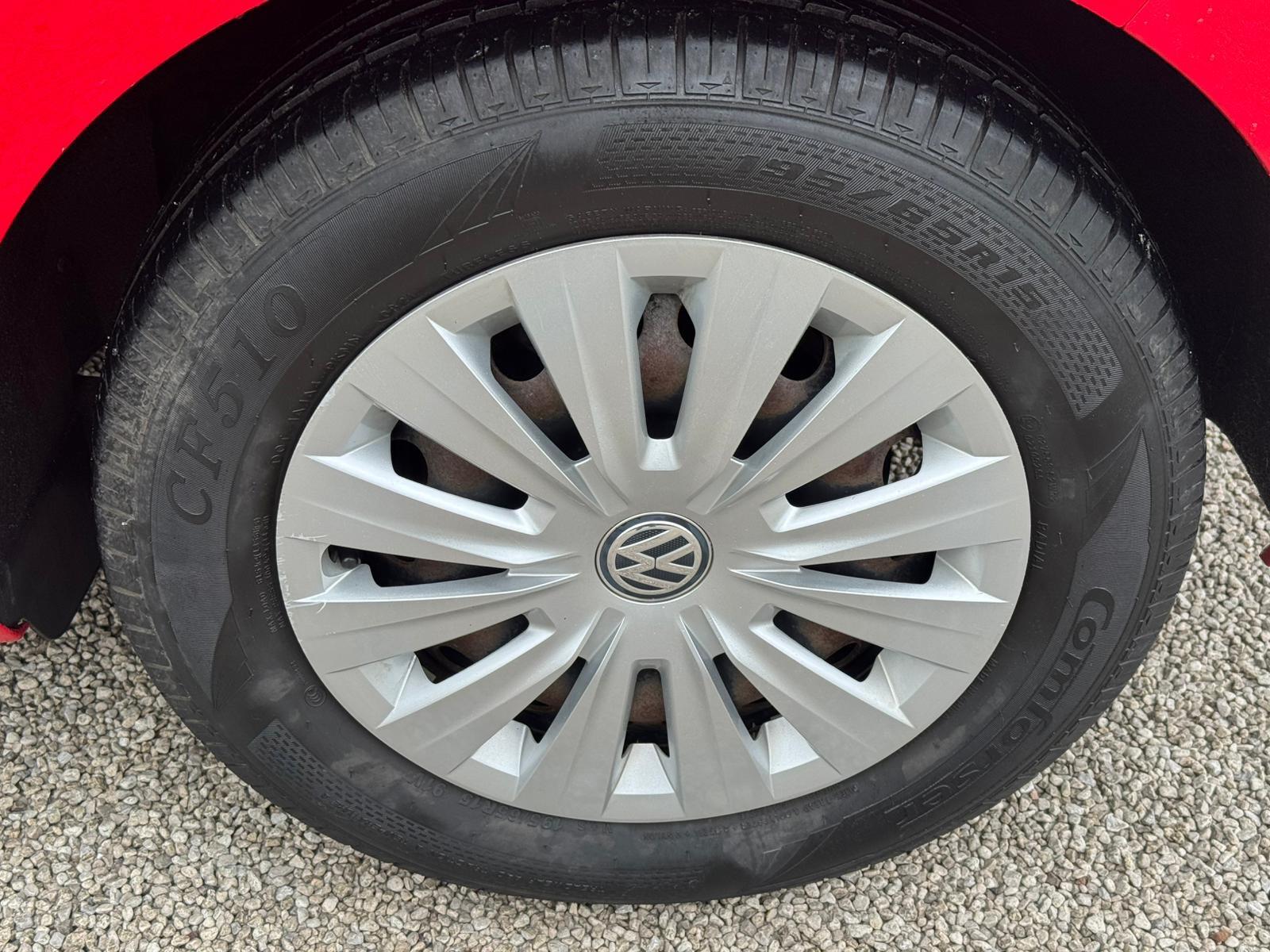 2015 Volkswagen Golf image 30