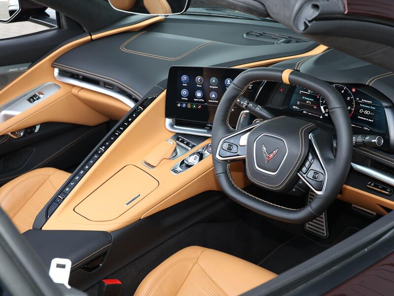 Chevrolet Corvette view 4