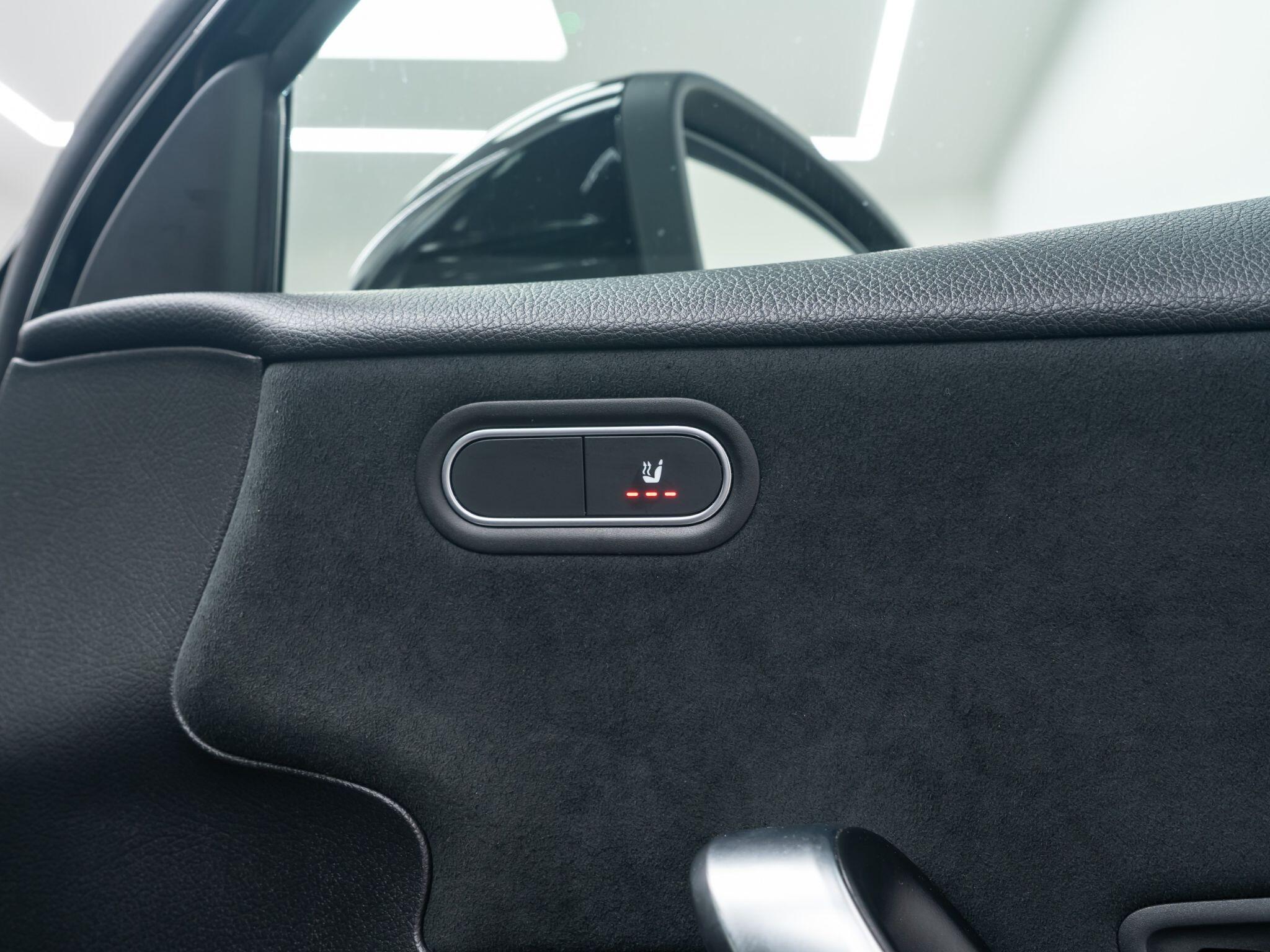 Mercedes-Benz A-Class view 43