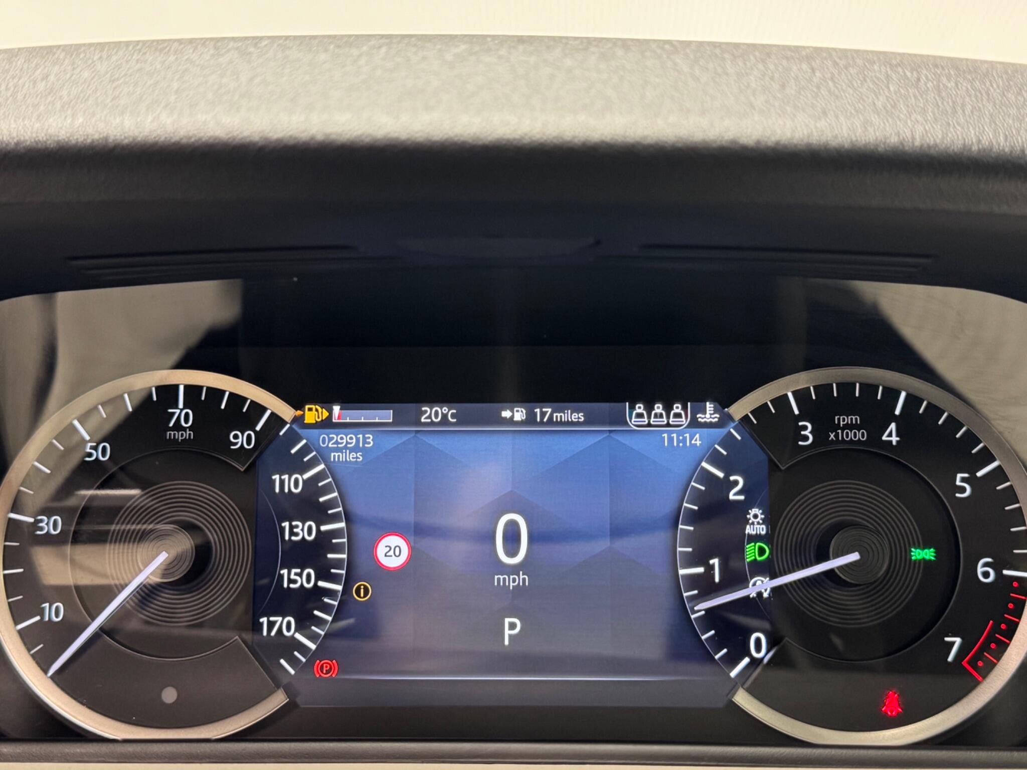 Land Rover Range Rover Velar view 28