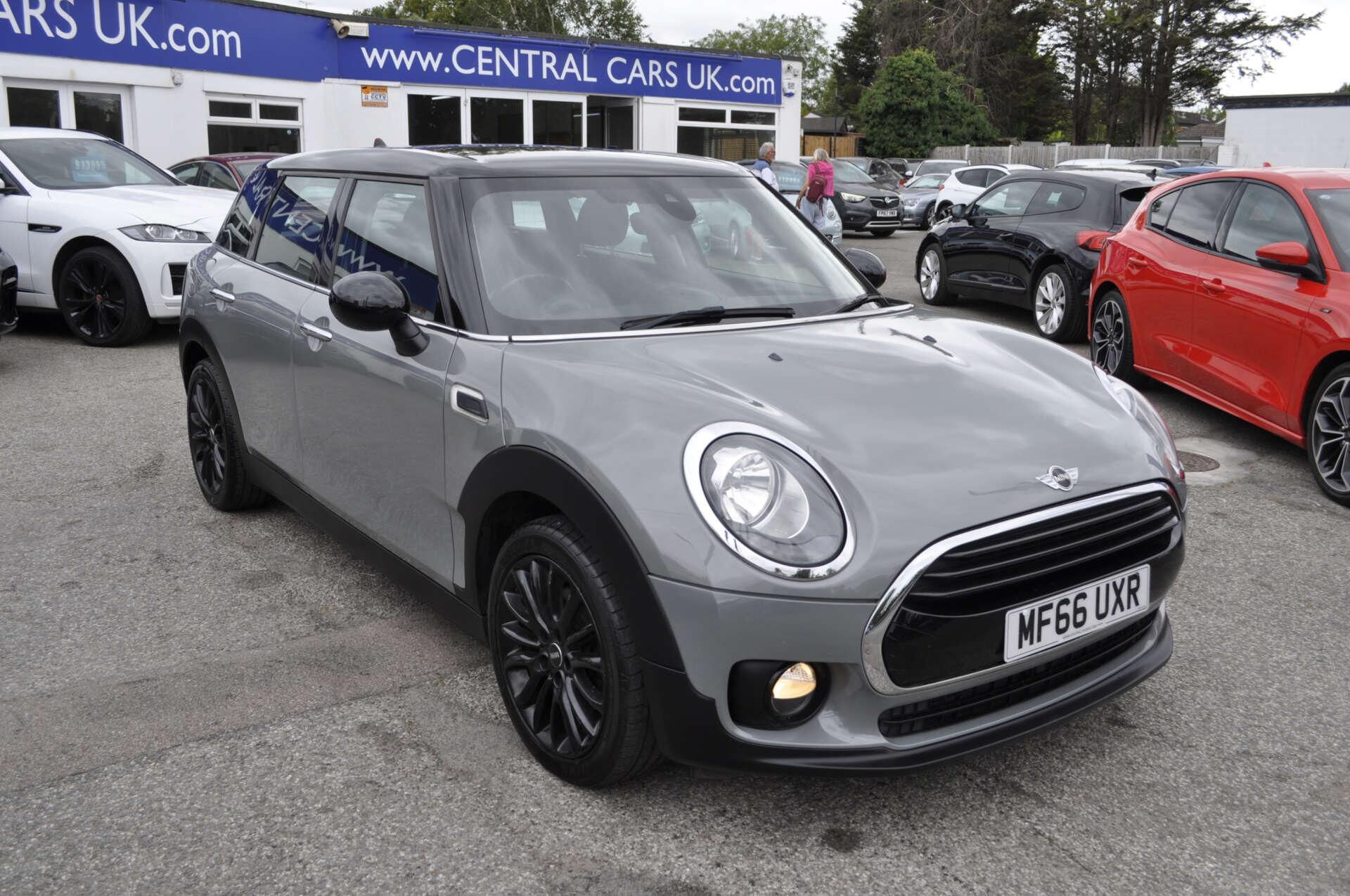 Mini Clubman view 13