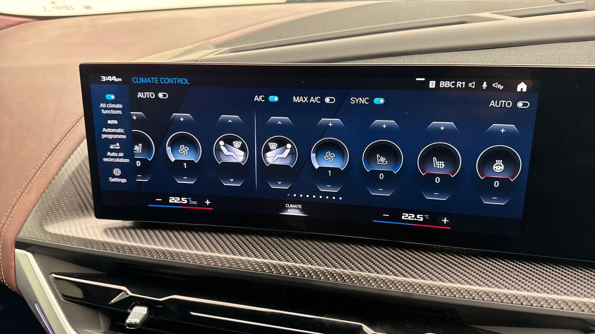 BMW XM view 29
