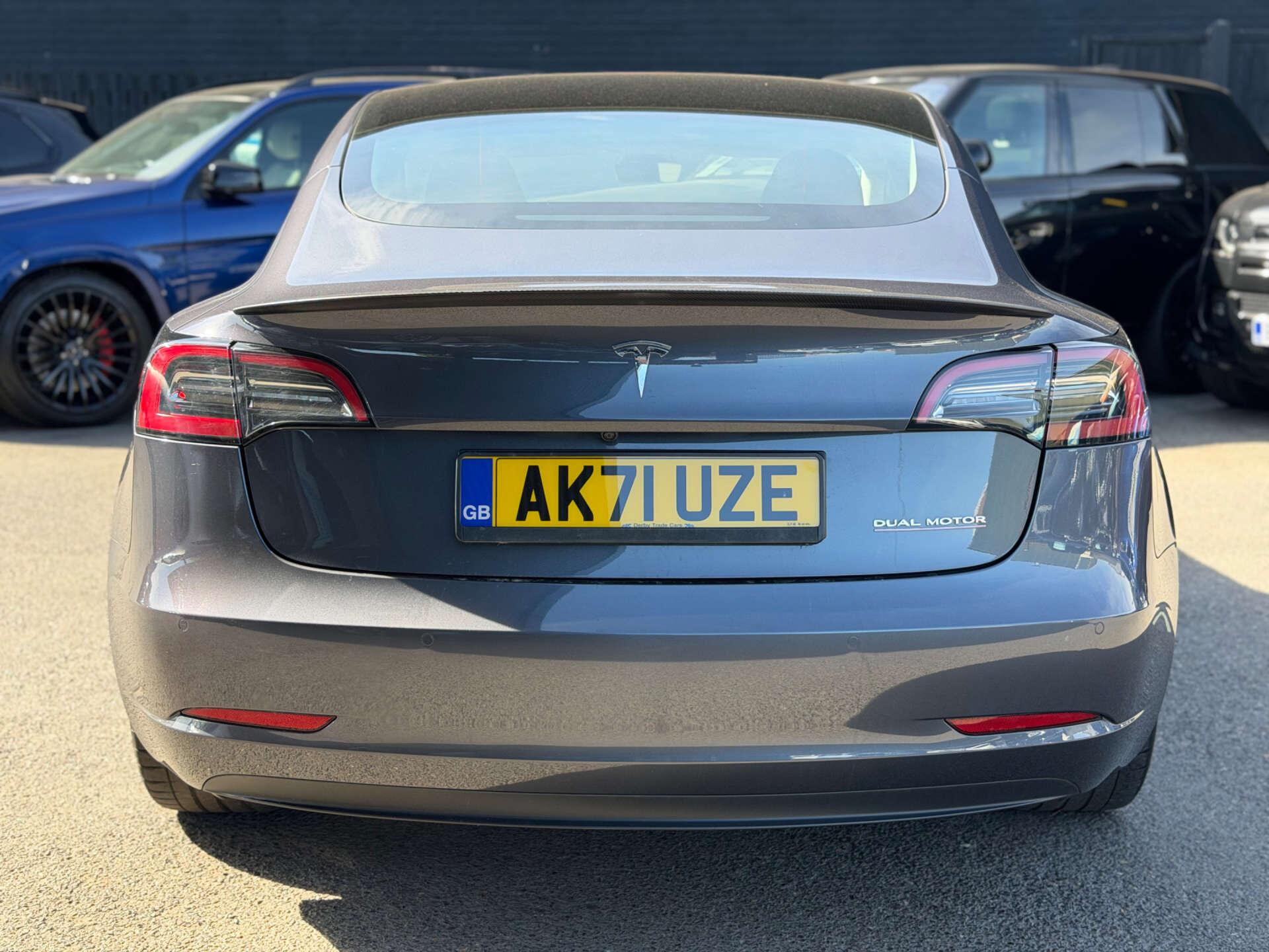 Tesla Model 3 view 8