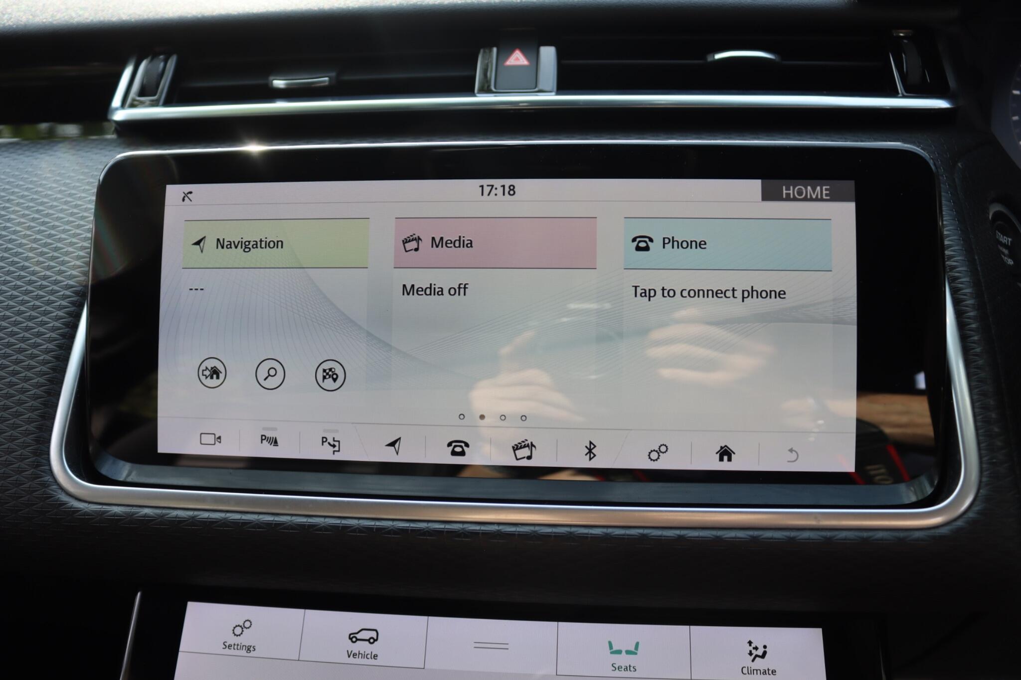 Land Rover Range Rover Velar view 28