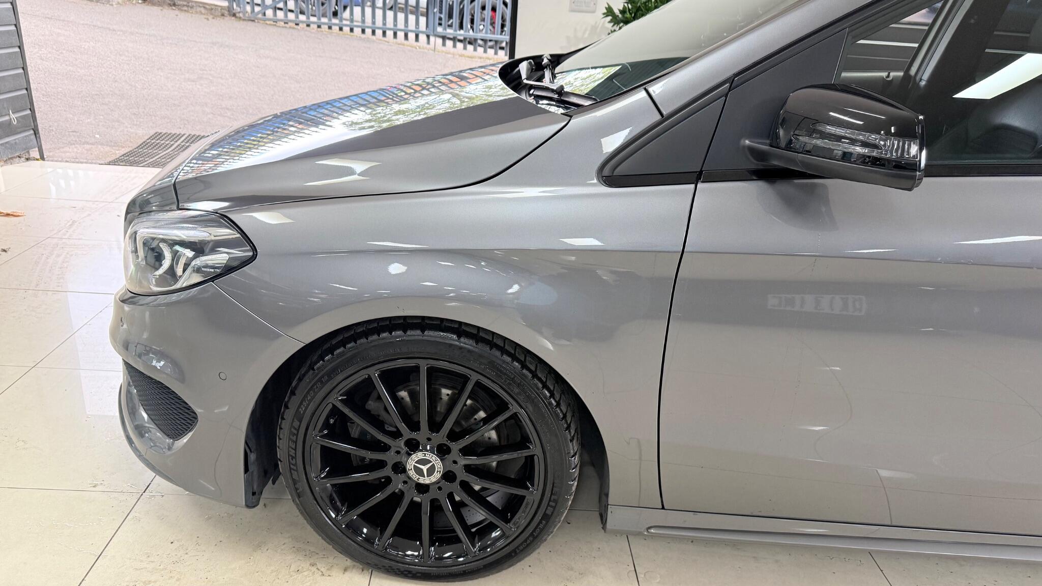 Mercedes-Benz B-Class view 31