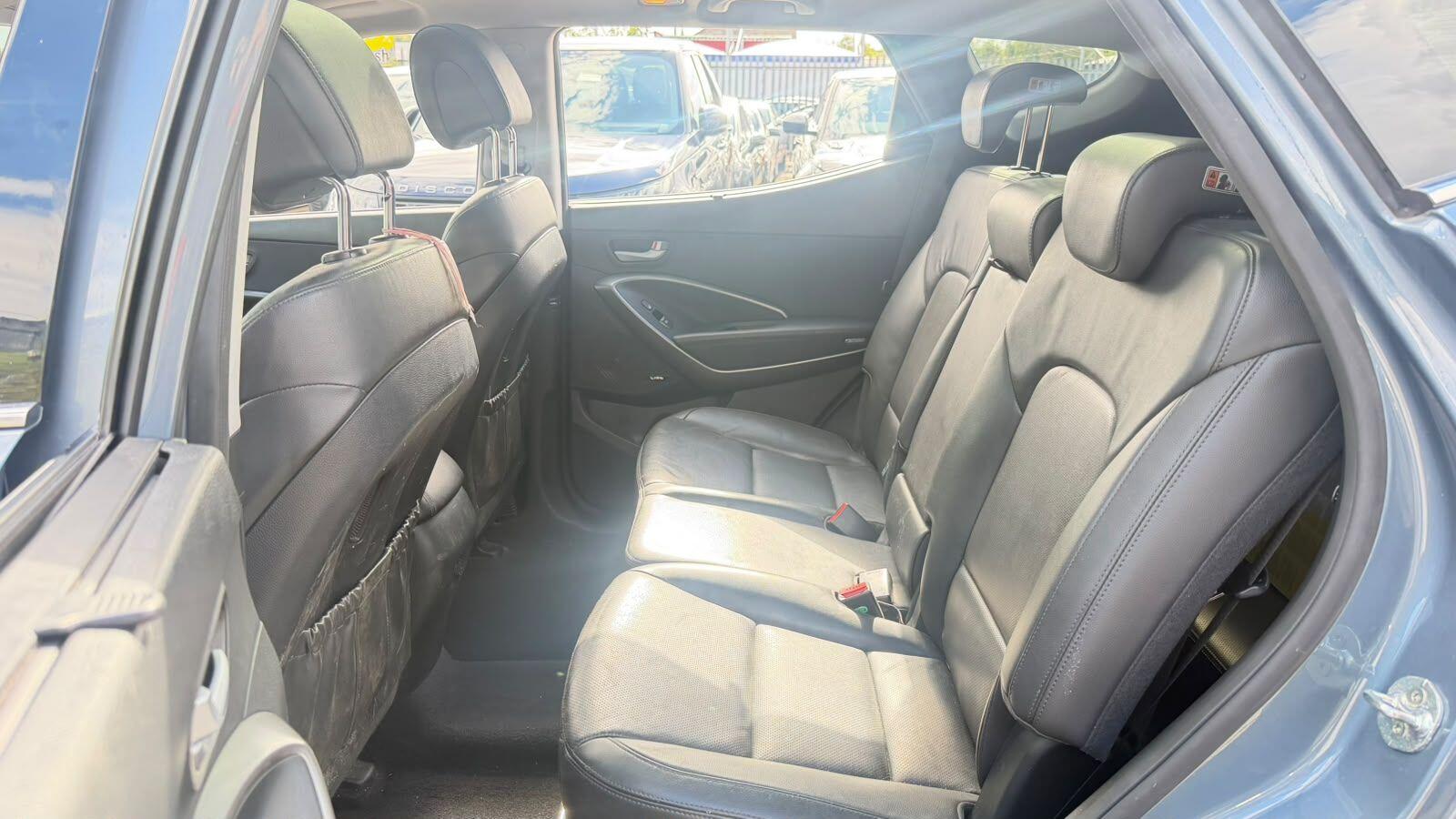 Hyundai Santa Fe view 15