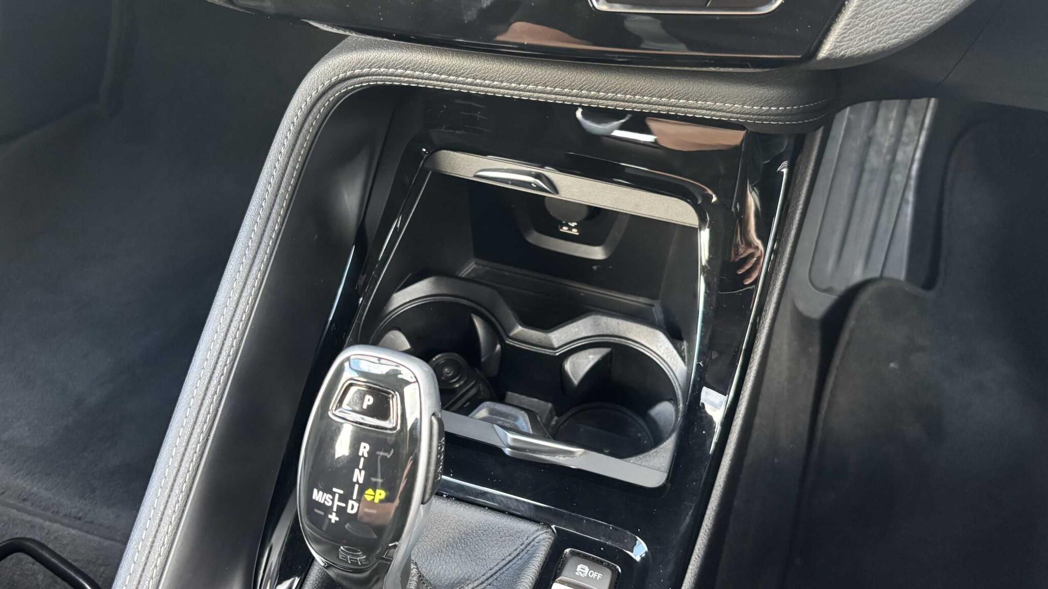 BMW X2 view 27