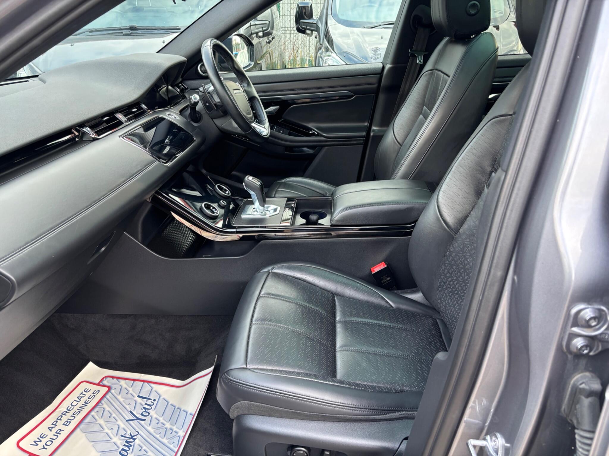 Land Rover Range Rover Evoque view 37