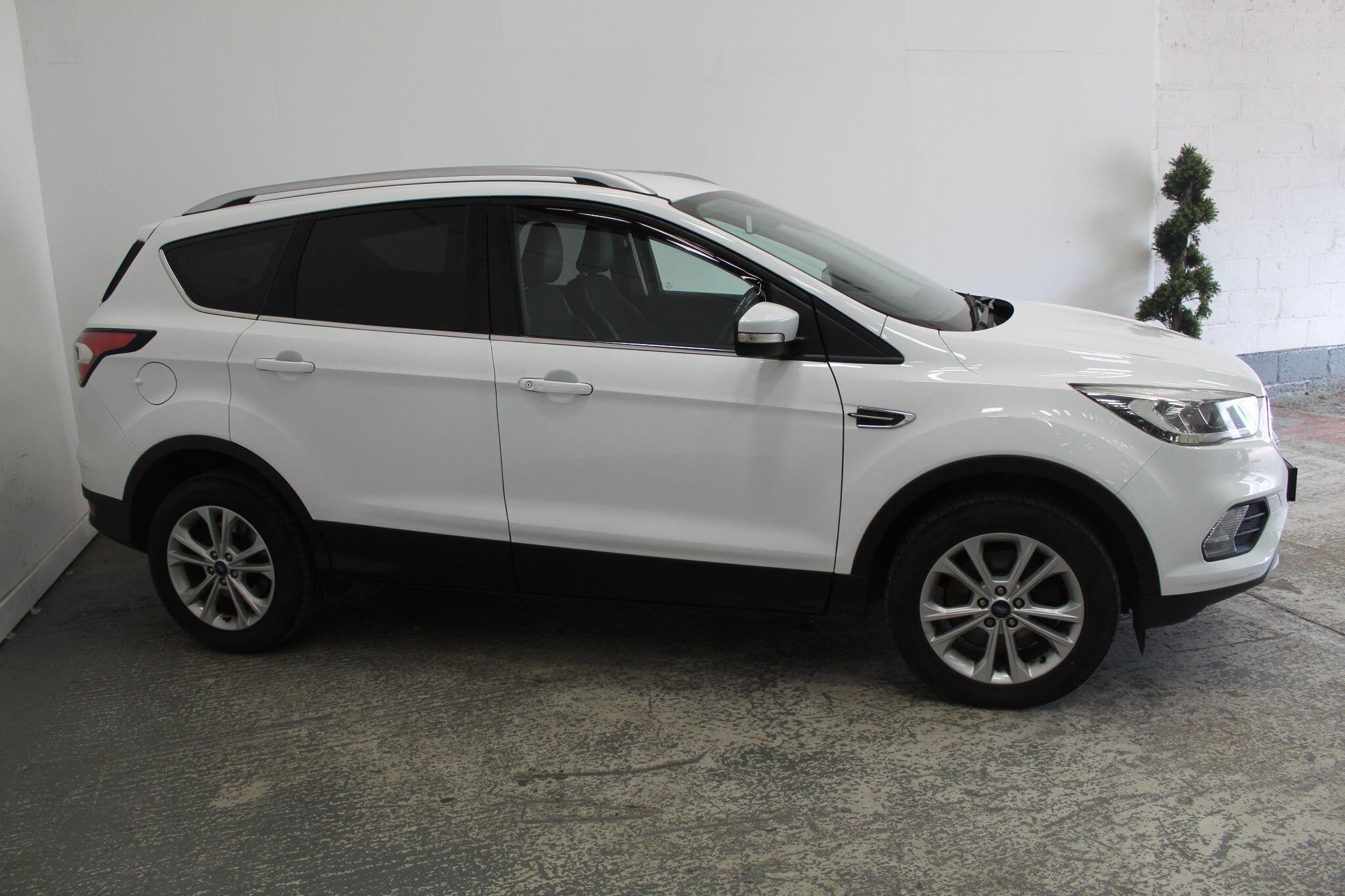 Ford Kuga view 4