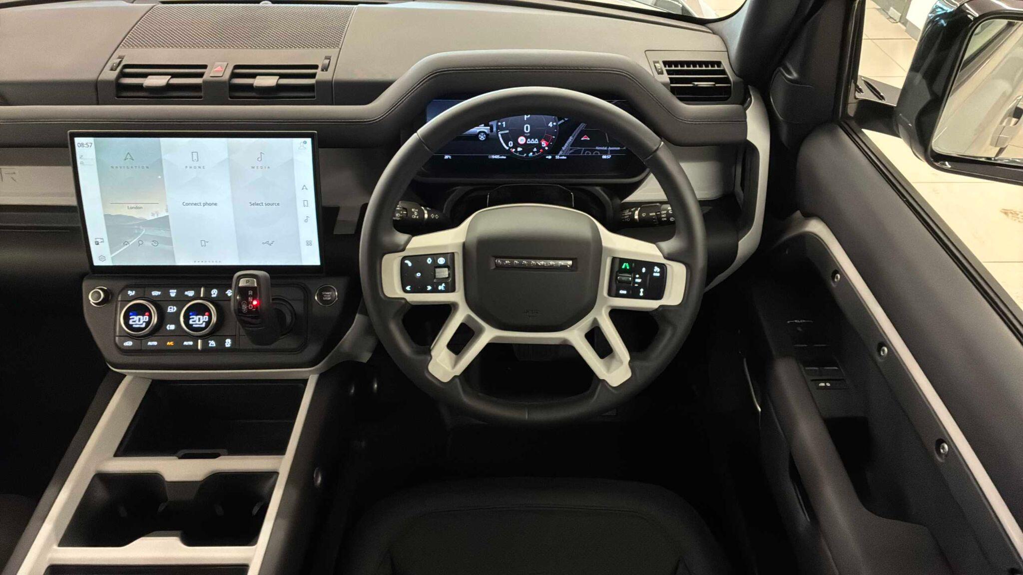 Land Rover Defender view 60