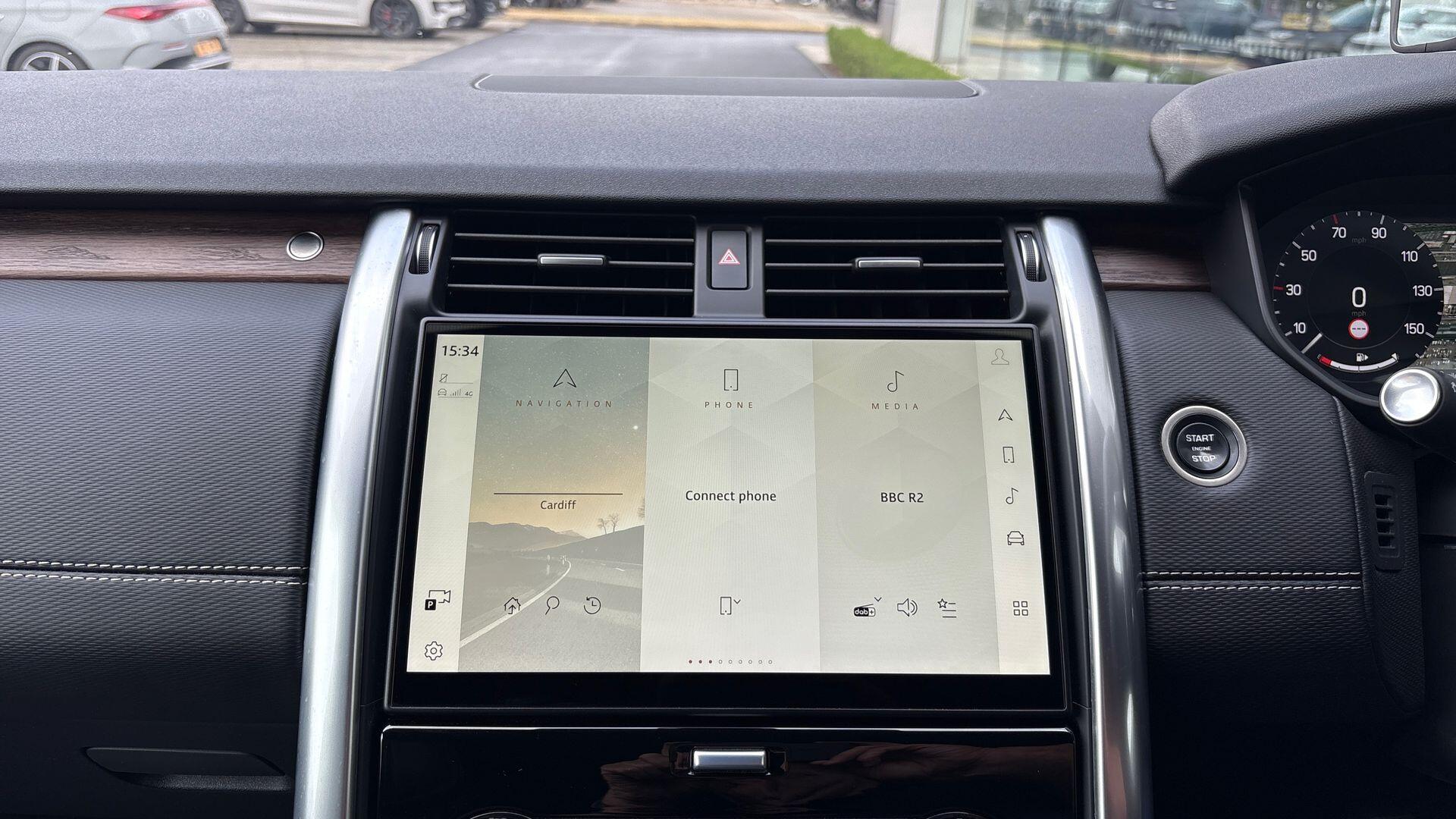 Land Rover Discovery view 14