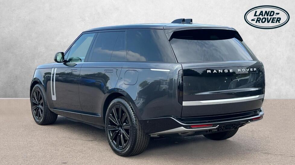 Land Rover Range Rover view 2