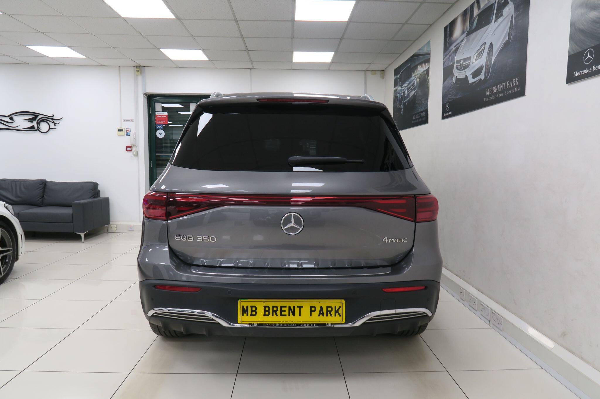 Mercedes-Benz Eqb view 6