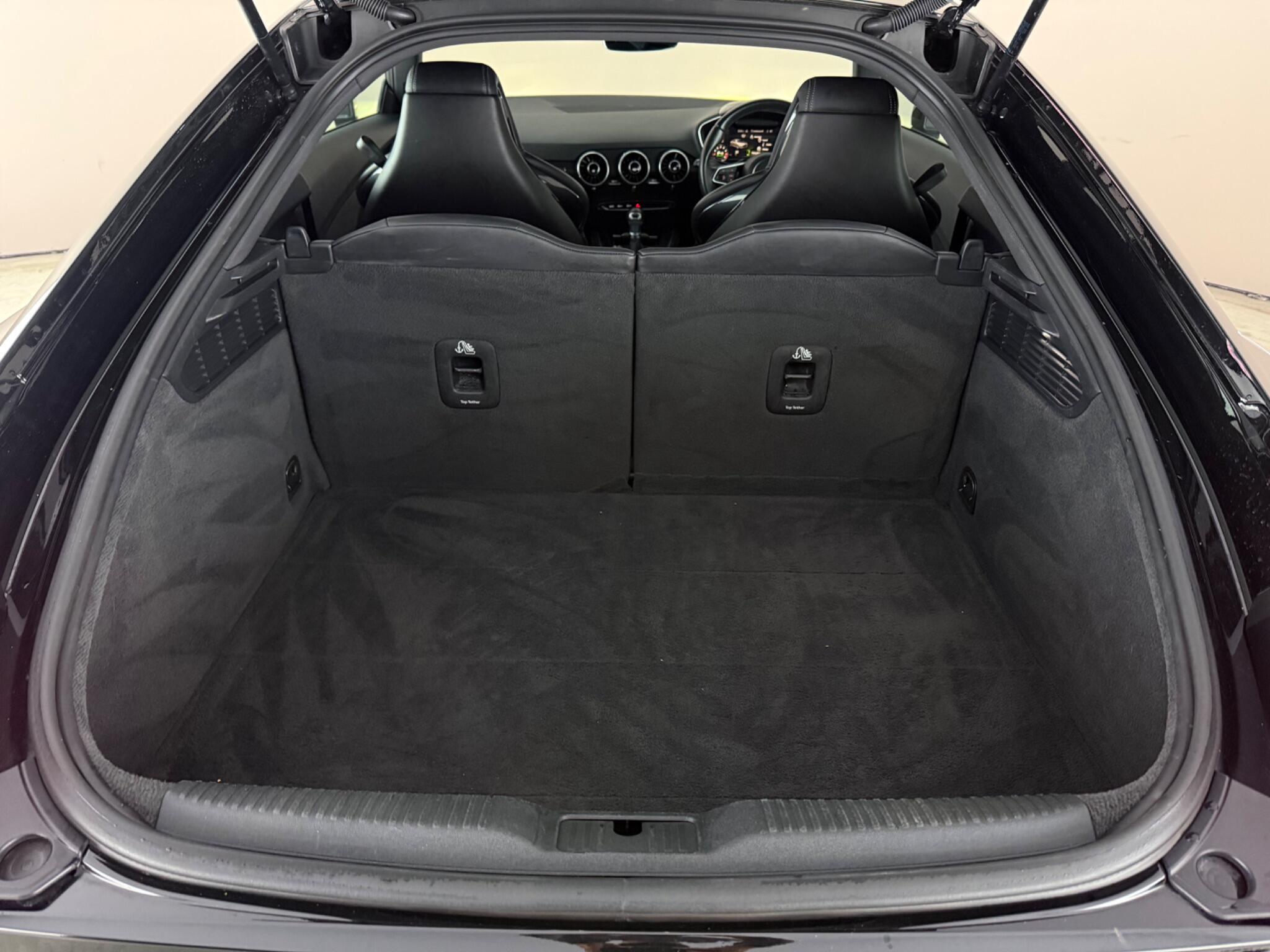 Audi TTS view 11