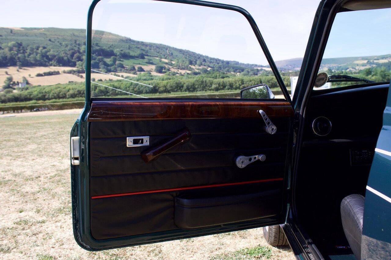 Rover Mini view 51