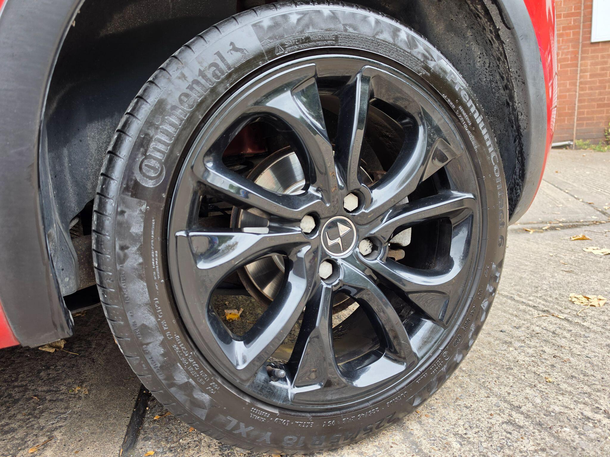 DS Automobiles DS 4 Crossback view 41
