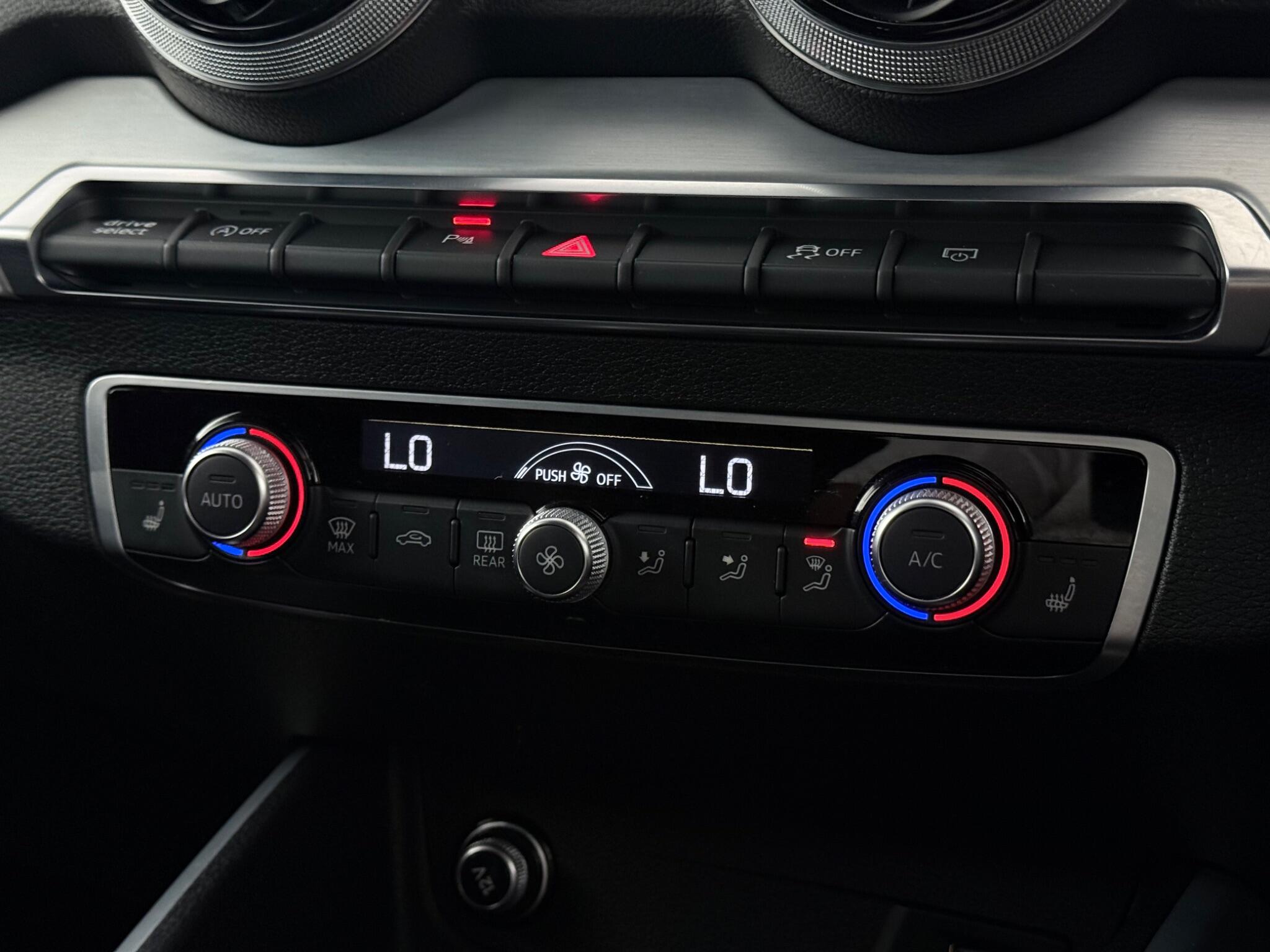 Audi Q2 view 23