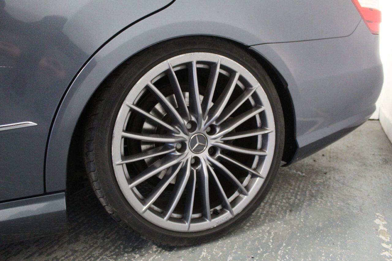 Mercedes-Benz E-Class view 58