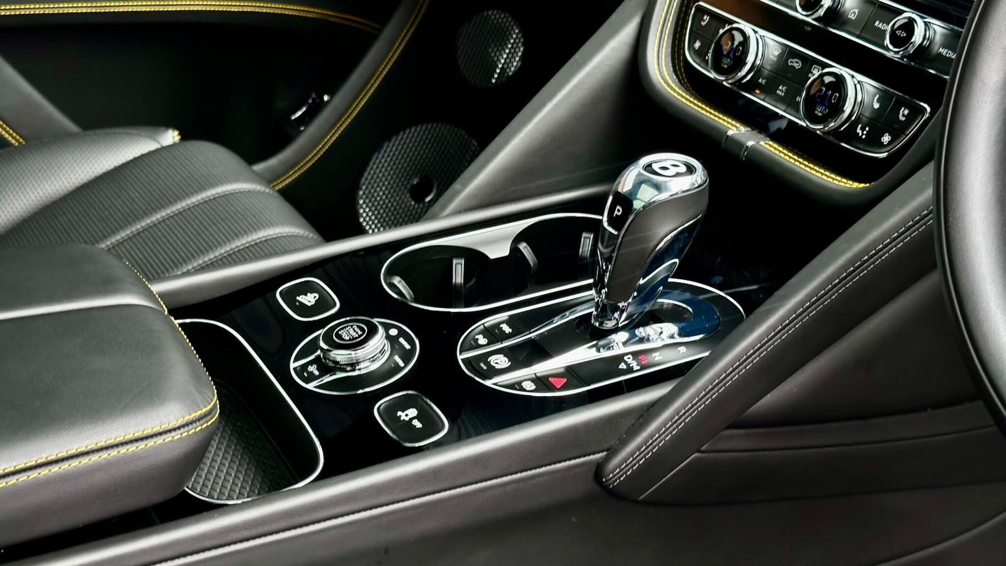 Bentley Bentayga view 51