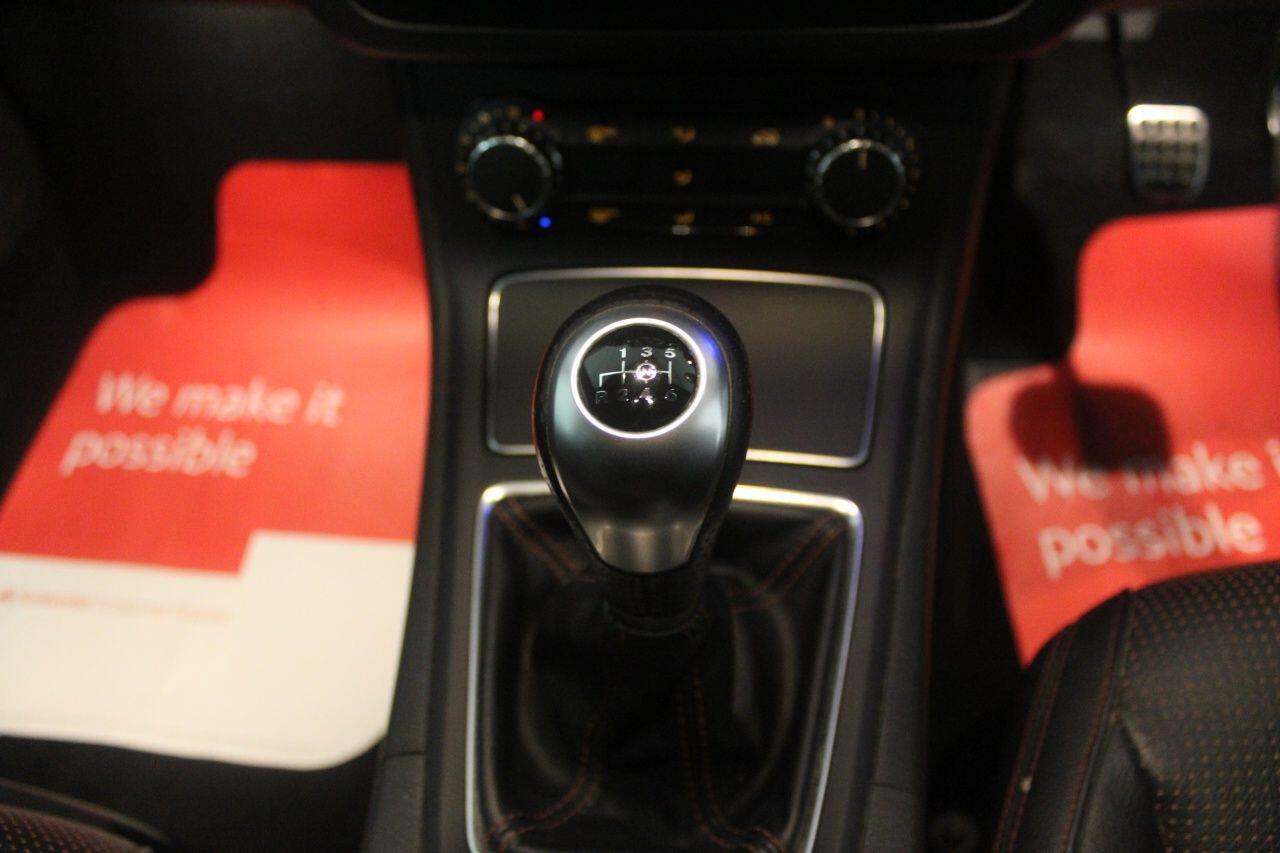 Mercedes-Benz B-Class view 40