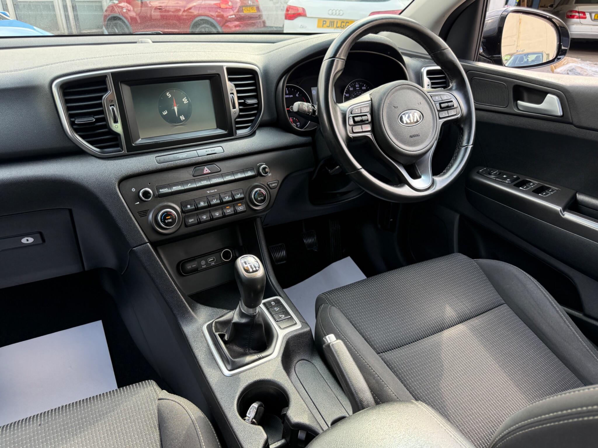 Kia Sportage - Image 54