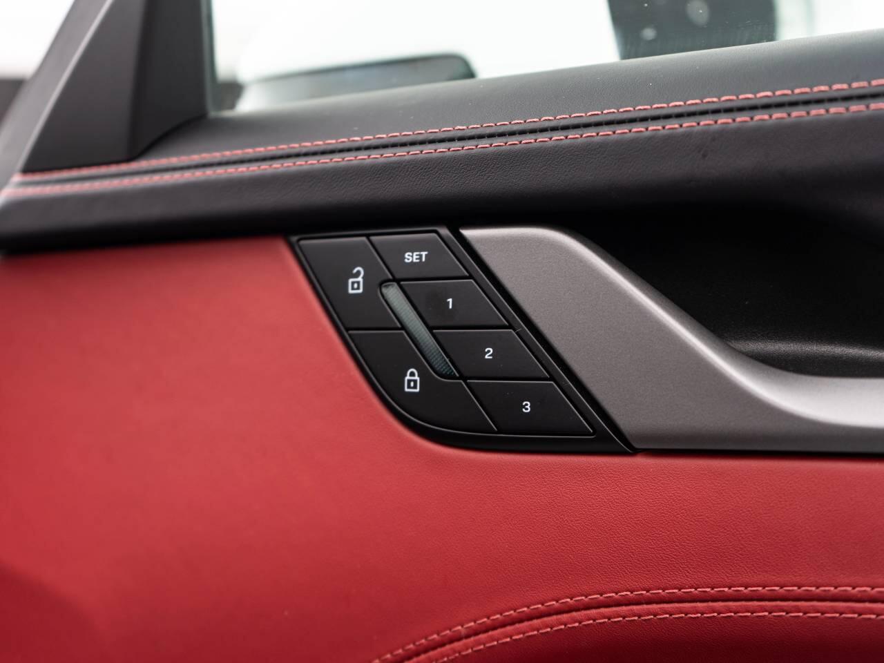 Porsche 911 view 42