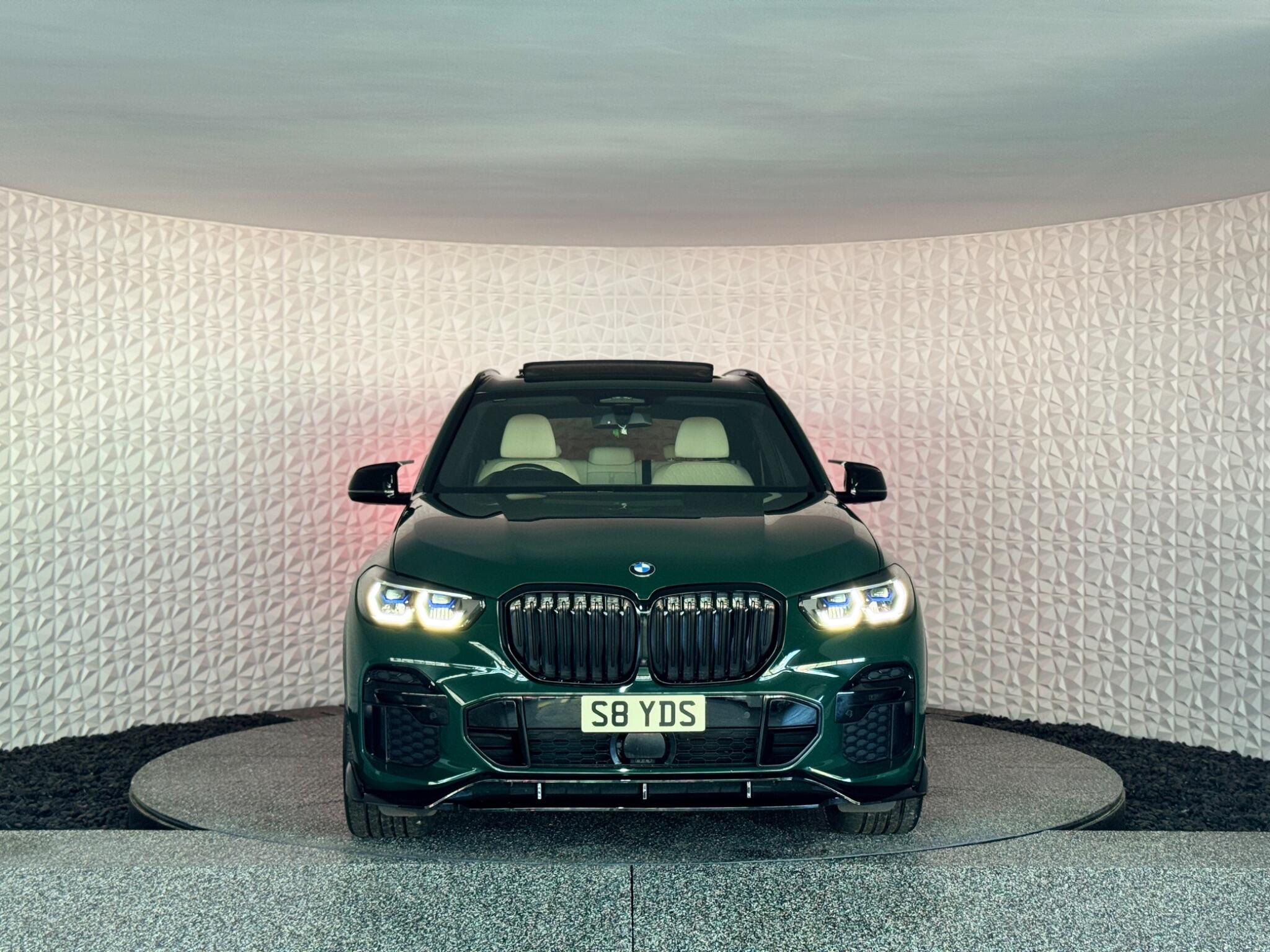 BMW X5 view 26