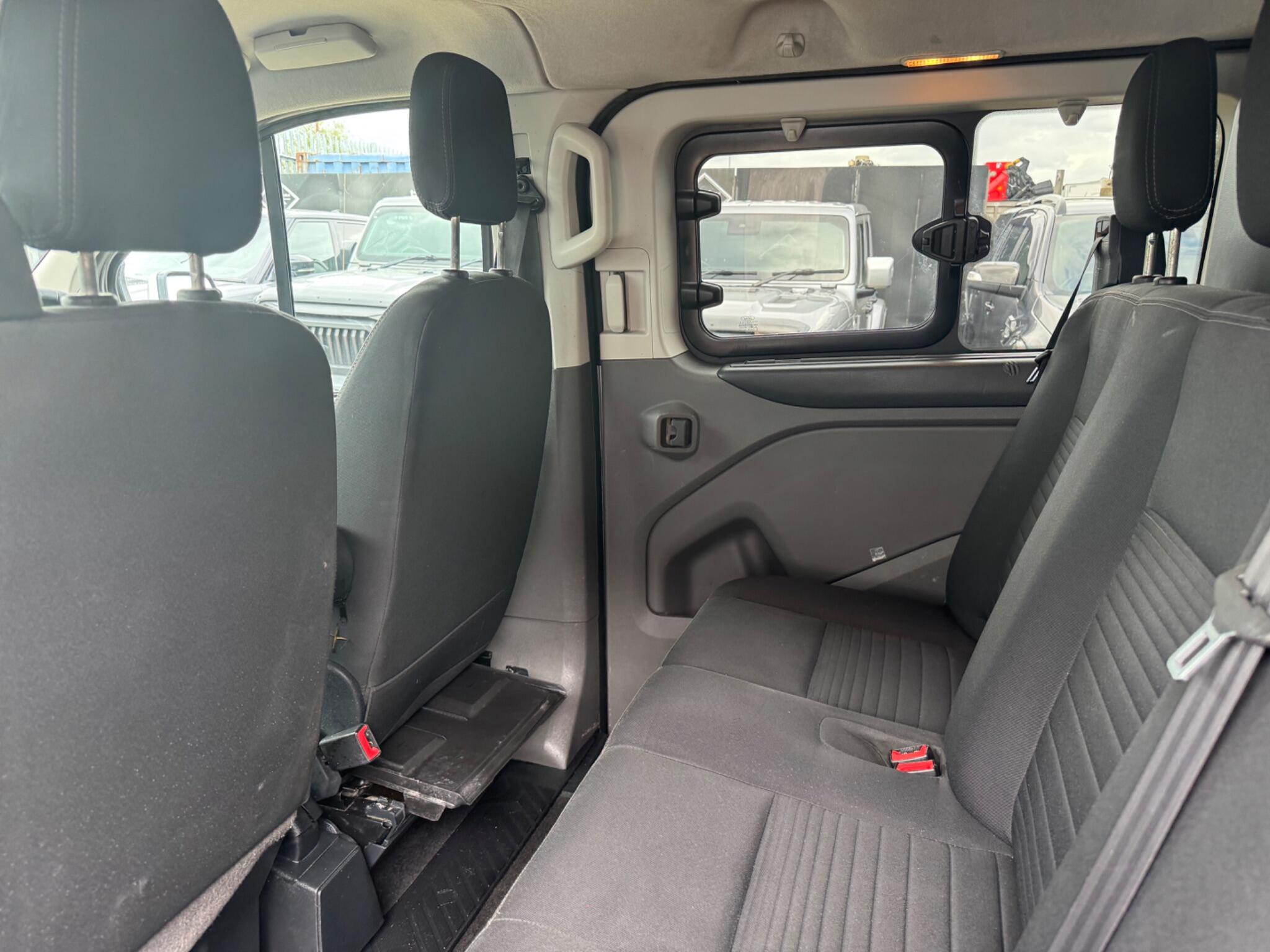Ford Transit Custom view 42