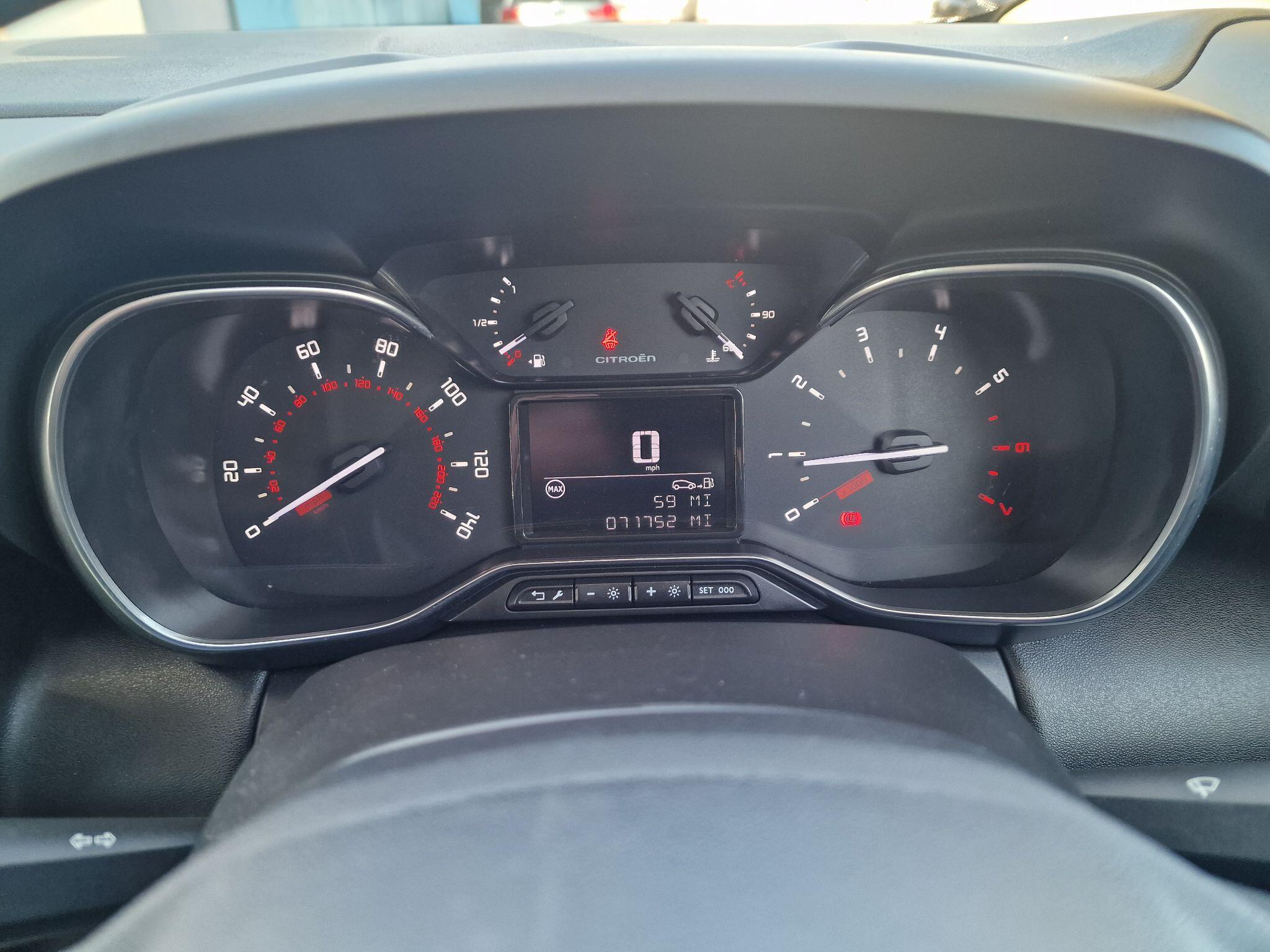 Citroen C3 Aircross view 46