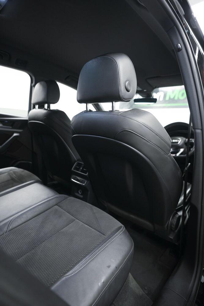 Audi Q5 view 14