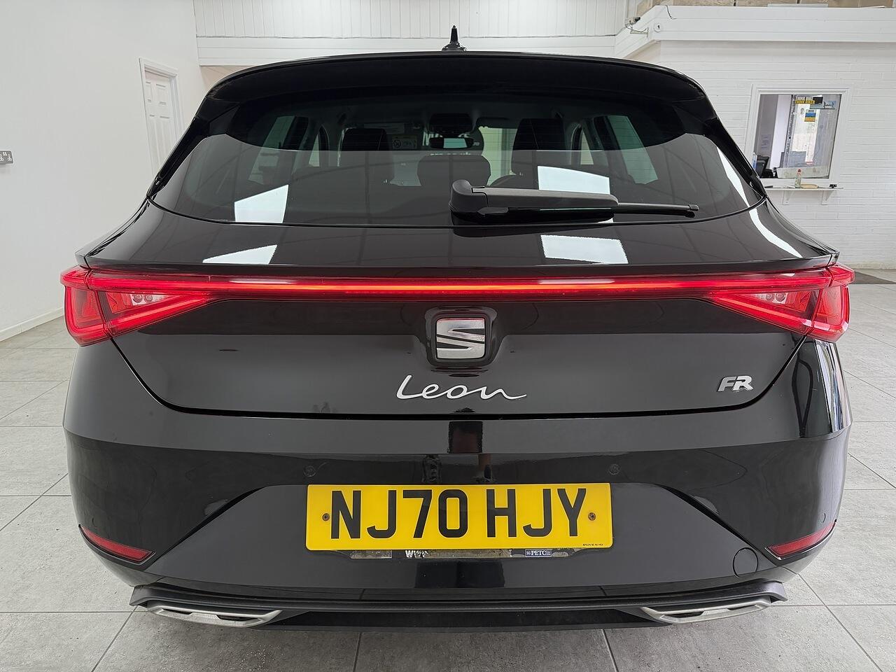 Seat Leon view 4