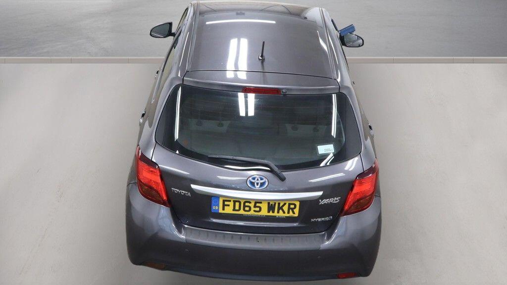Toyota Yaris view 5
