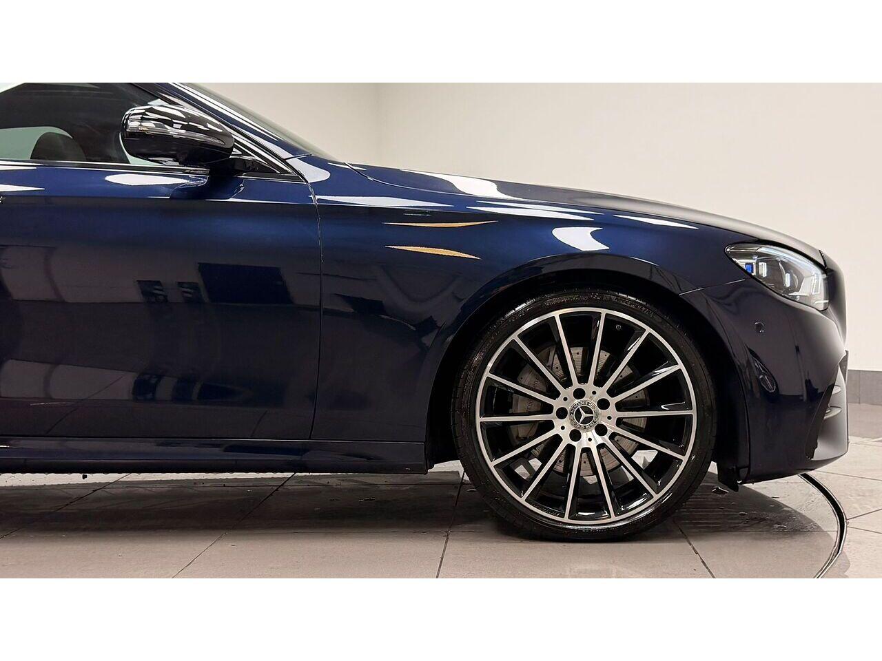 Mercedes-Benz E-Class view 12