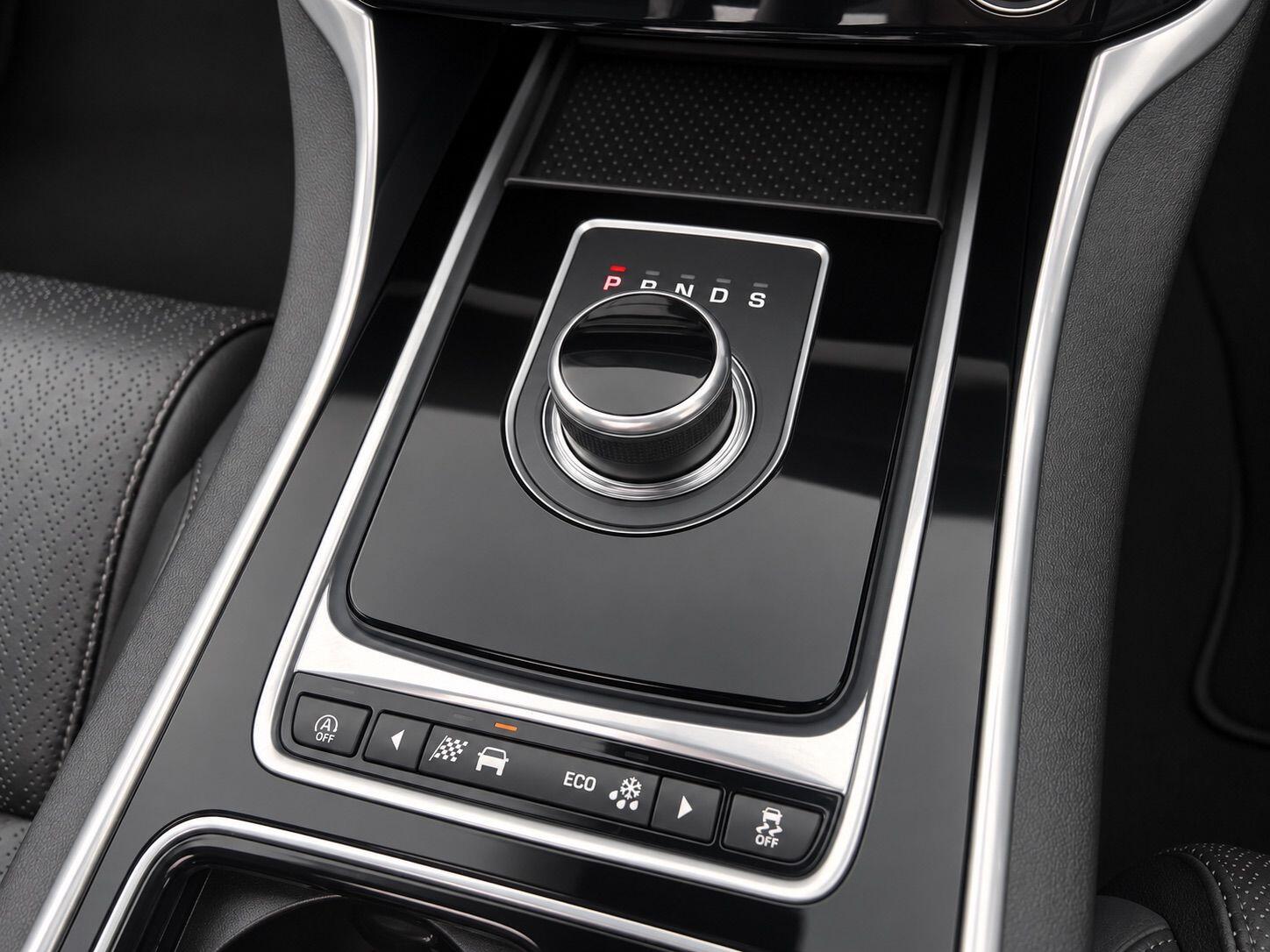Jaguar Xe view 23