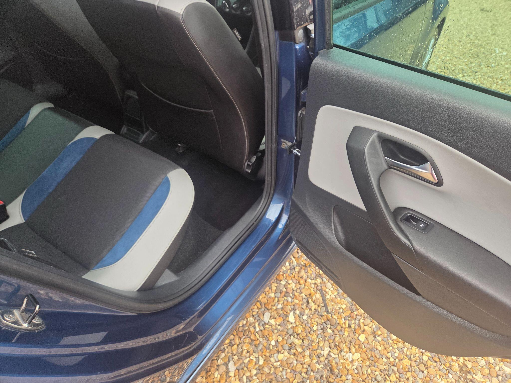 Volkswagen Polo view 43