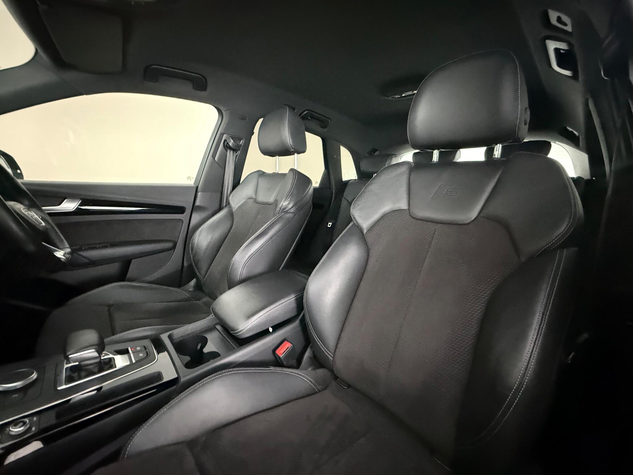 Audi Q5 view 30