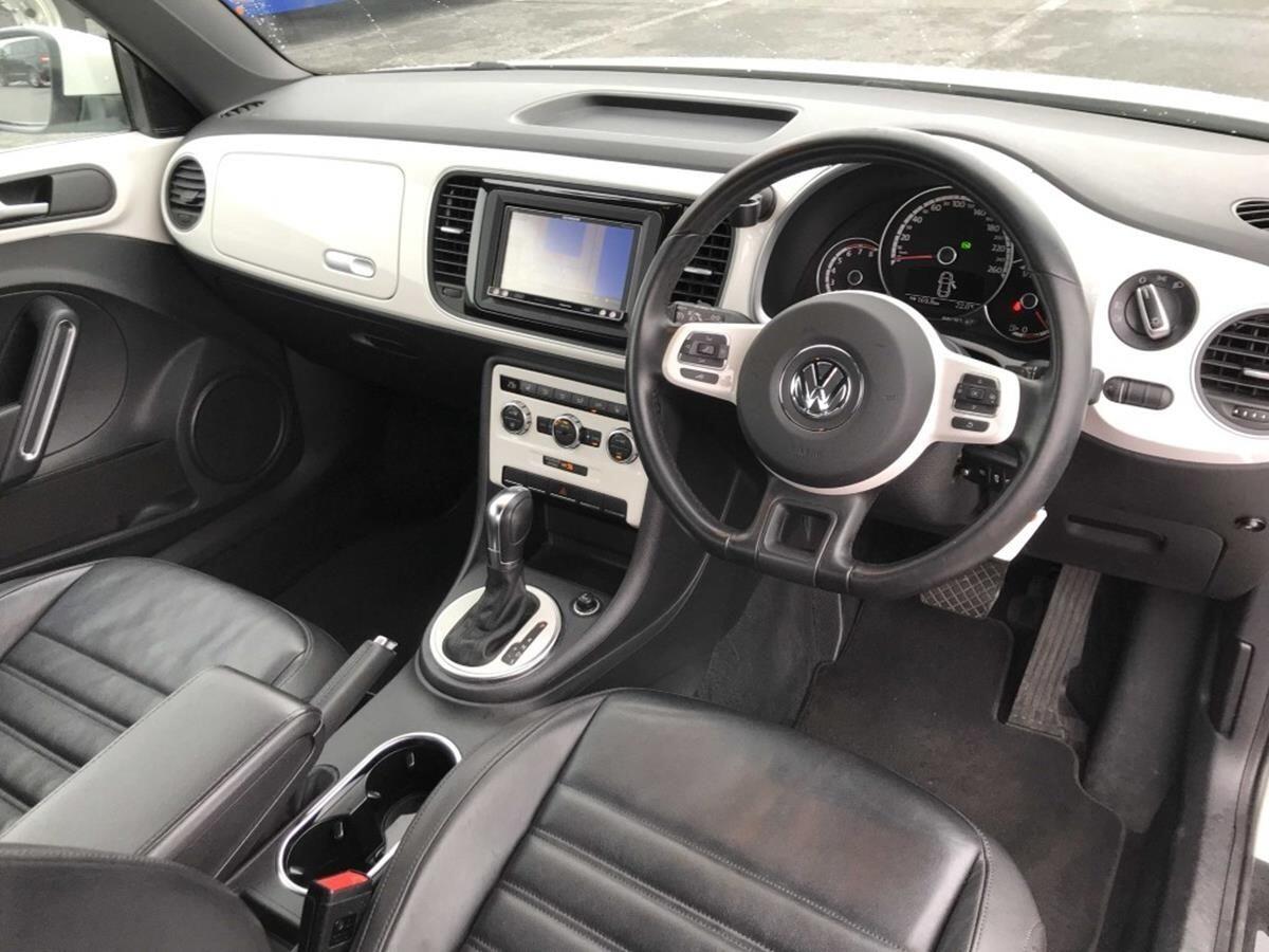 Volkswagen Beetle view 2