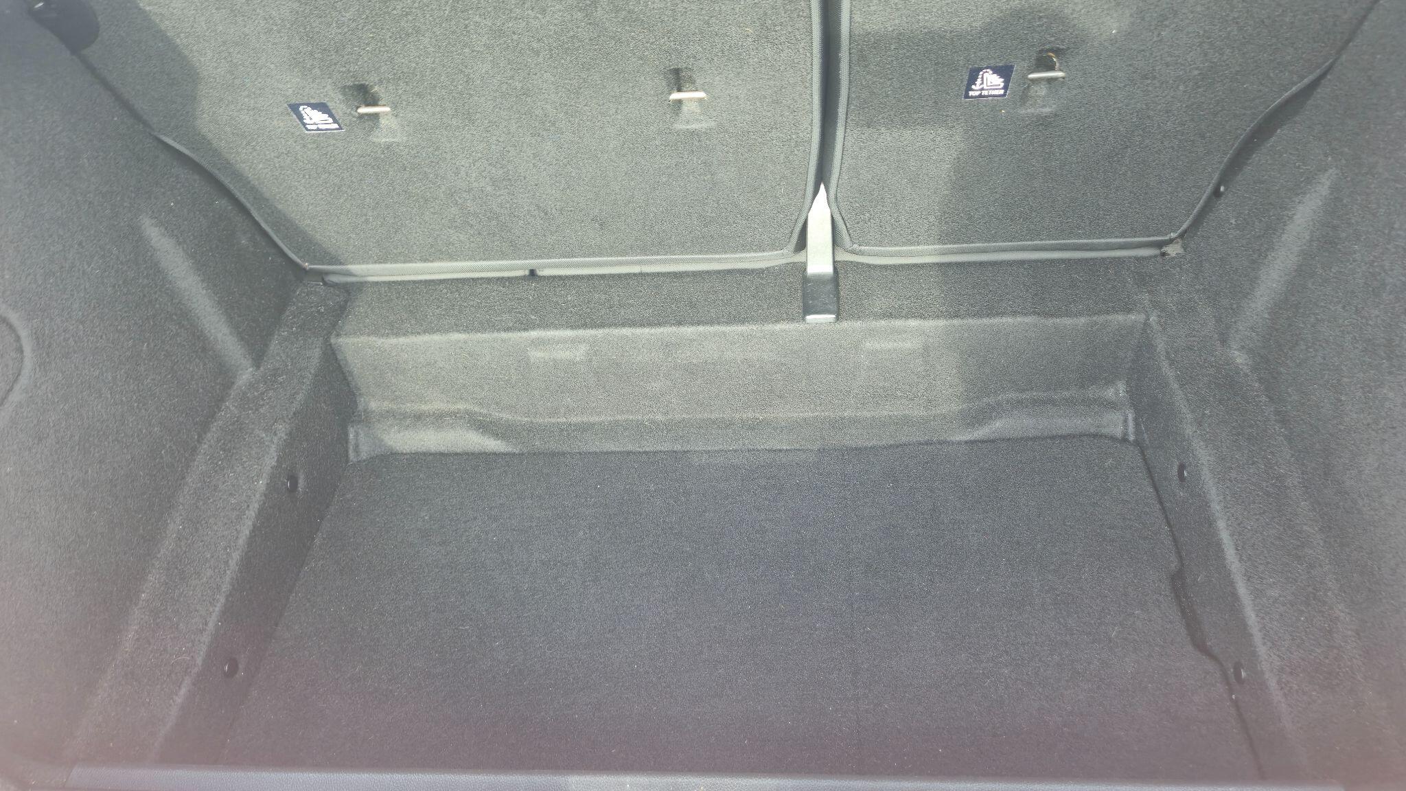 Mini Hatch view 19