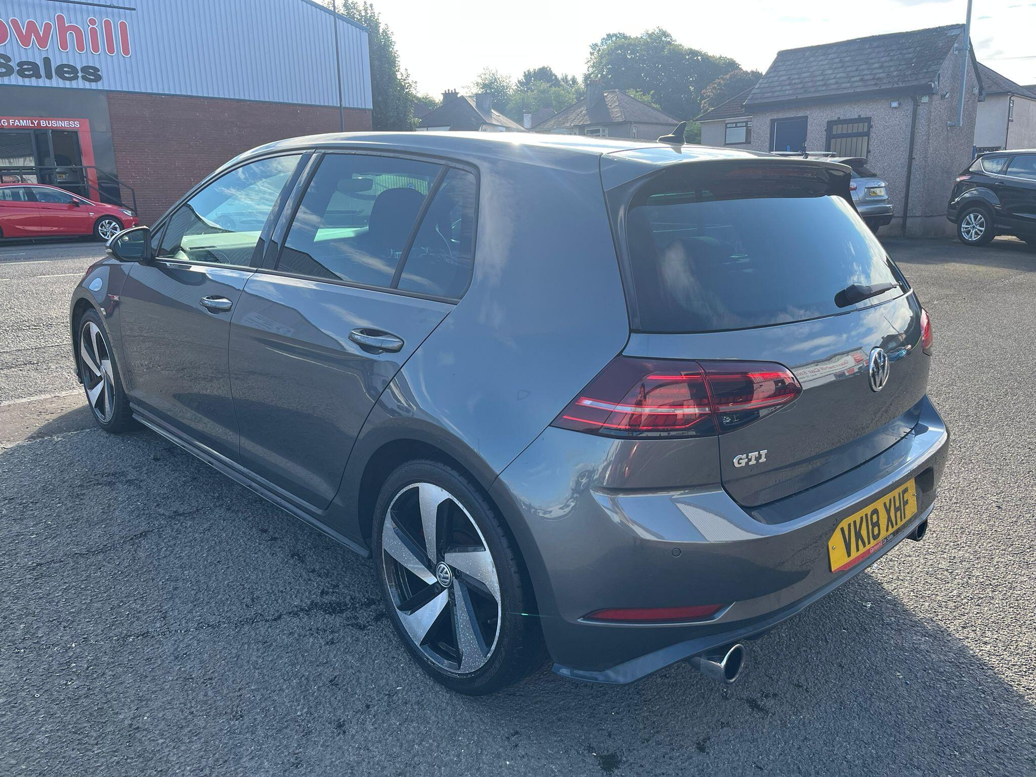 Volkswagen Golf view 8