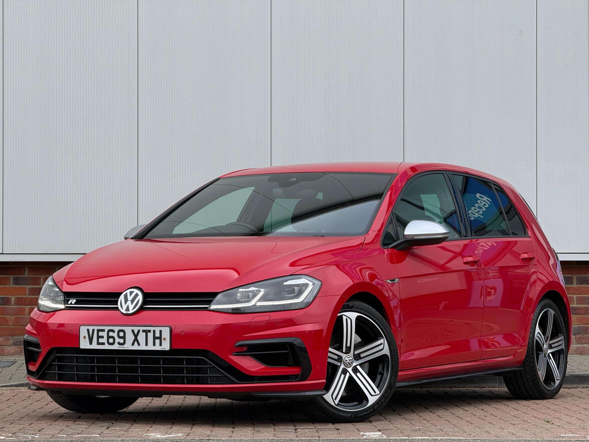 Volkswagen Golf view 3
