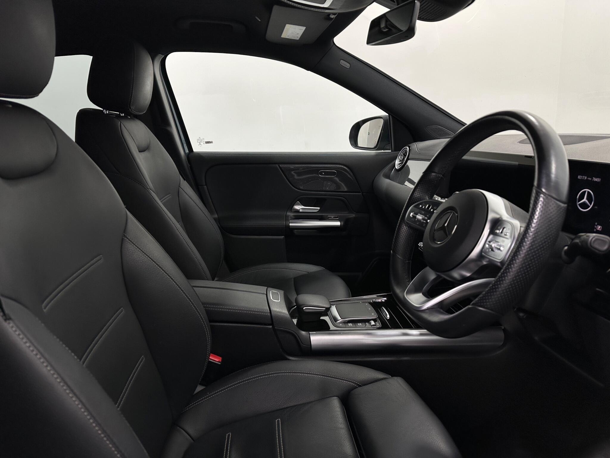 Mercedes-Benz Gla view 34