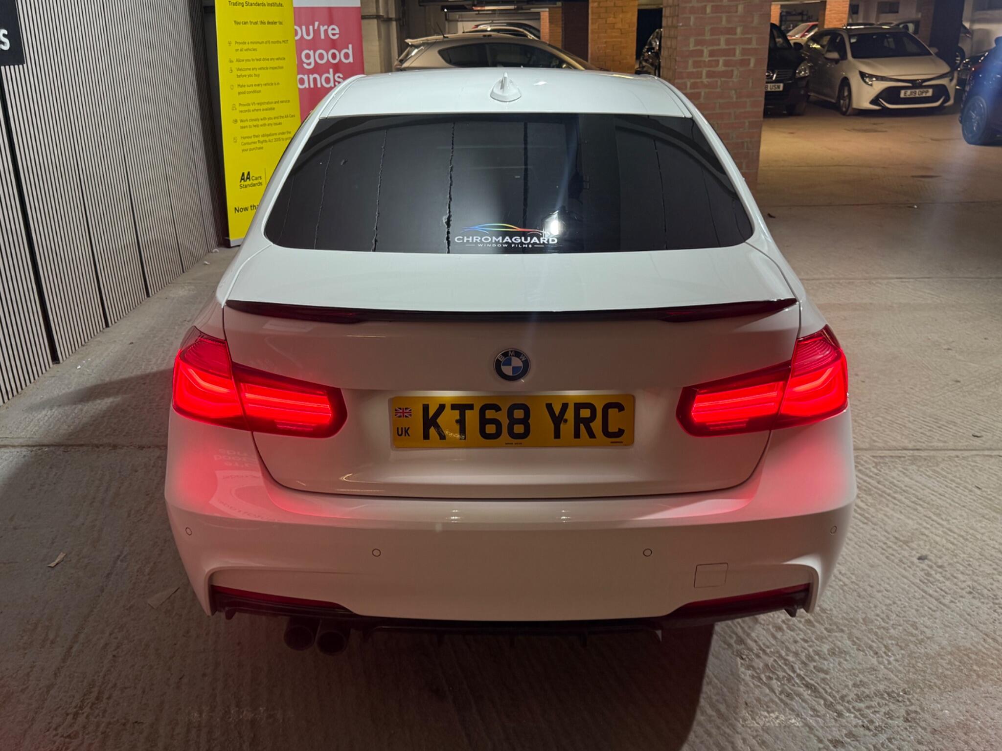 2018 BMW 3 Series 2.0 320i M Sport Shadow Edition Auto Euro 6 (s/s) 4dr • 132,500 miles image 18