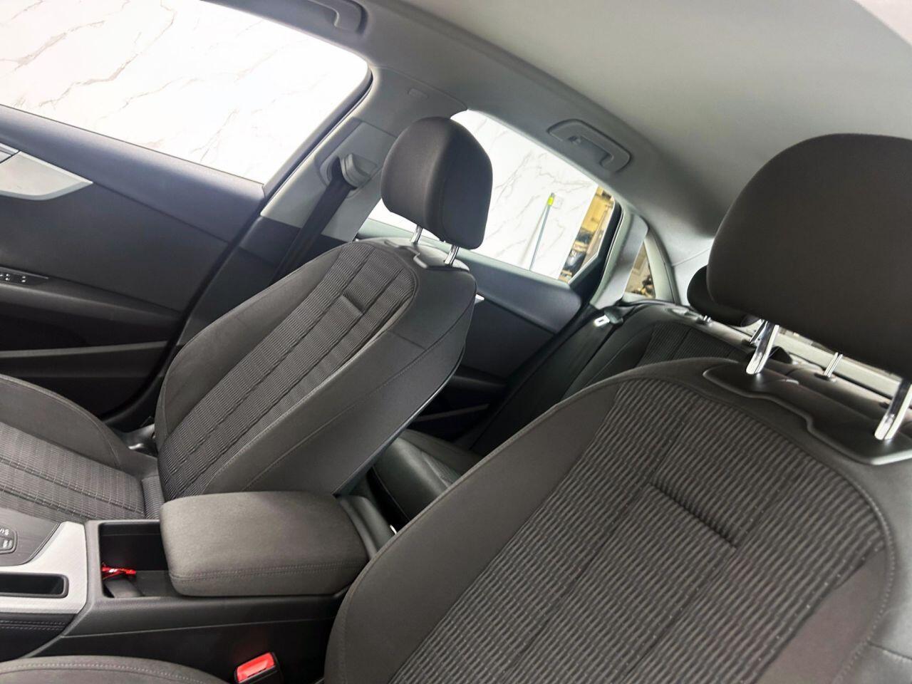 Audi A4 view 13